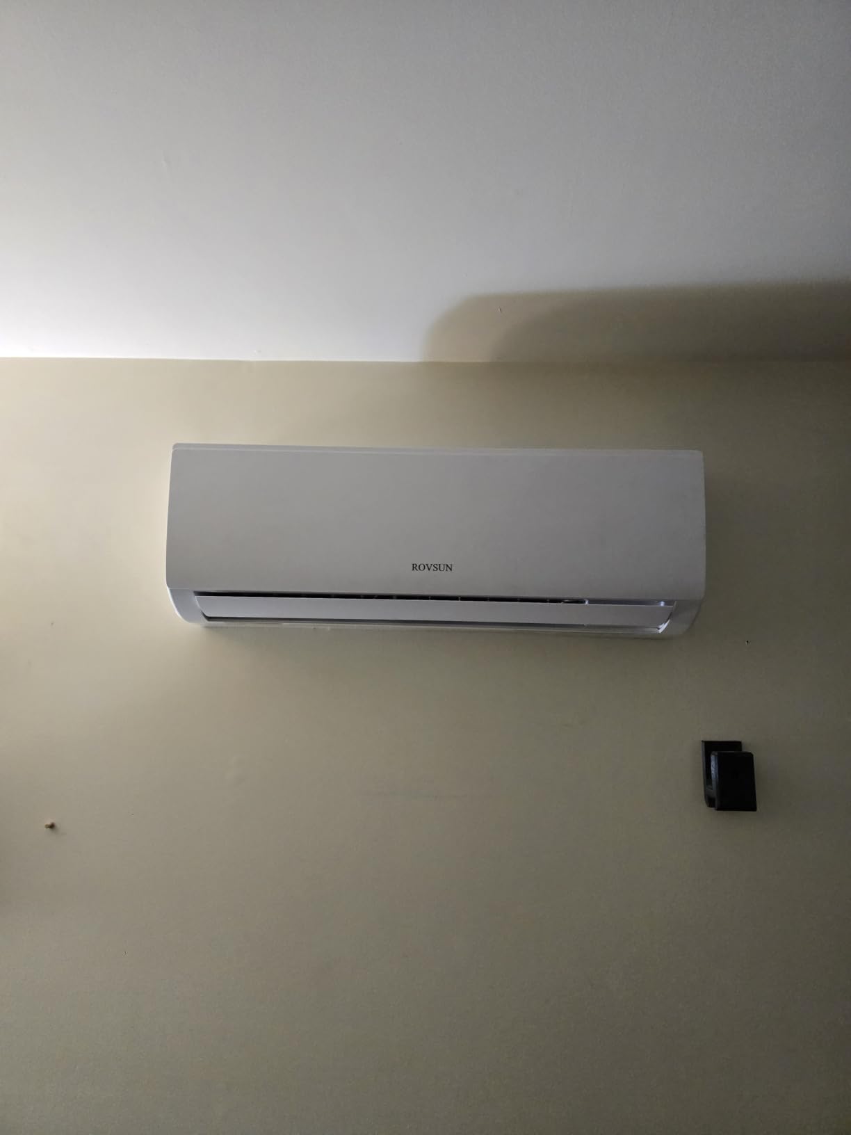 ROVSUN 28000 BTU Tri Zone WIFI Mini Split AC/Heating System, 20 SEER2 3 Zone 9000 + 9000 + 12000 BTU Ductless Split Air Conditioner with Pre-Charged Condenser, Heat Pump & 25Ft Line Set, 208-230V - Customer Photo 2