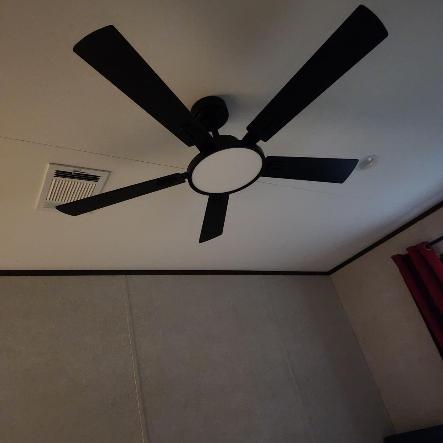addlon Ceiling Fans with Lights, 52 inch Black Ceiling fan with Light and Remote Control, Reversible, 3CCT, Dimmable, Noiseless, Ceiling Fan for Bedroom, Farmhouse, living room, Indoor/Outdoor Use Customer Review addlon Ceiling Fans with Lights, 52 inch Black Ceiling fan with Light and Remote Control, Reversible, 3CCT, Dimmable, Noiseless, Ceiling Fan for Bedroom, Farmhouse, living room, Indoor/Outdoor Use - Customer Photo 4