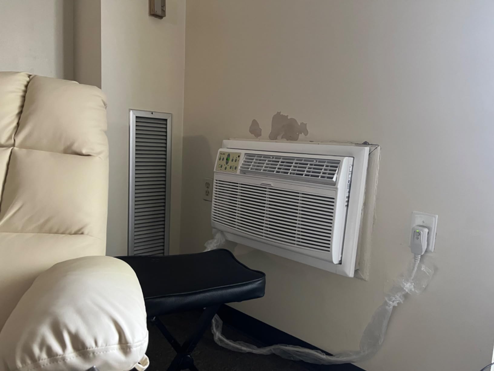 OLMO 8,000 BTU 115V Through-the-Wall Air Conditioner & Heat System – Heating & Cooling – Includes Wall Sleeve, Remote Control & Built-In Wireless Smart Kit – R-32 Refrigerant - Customer Photo 1
