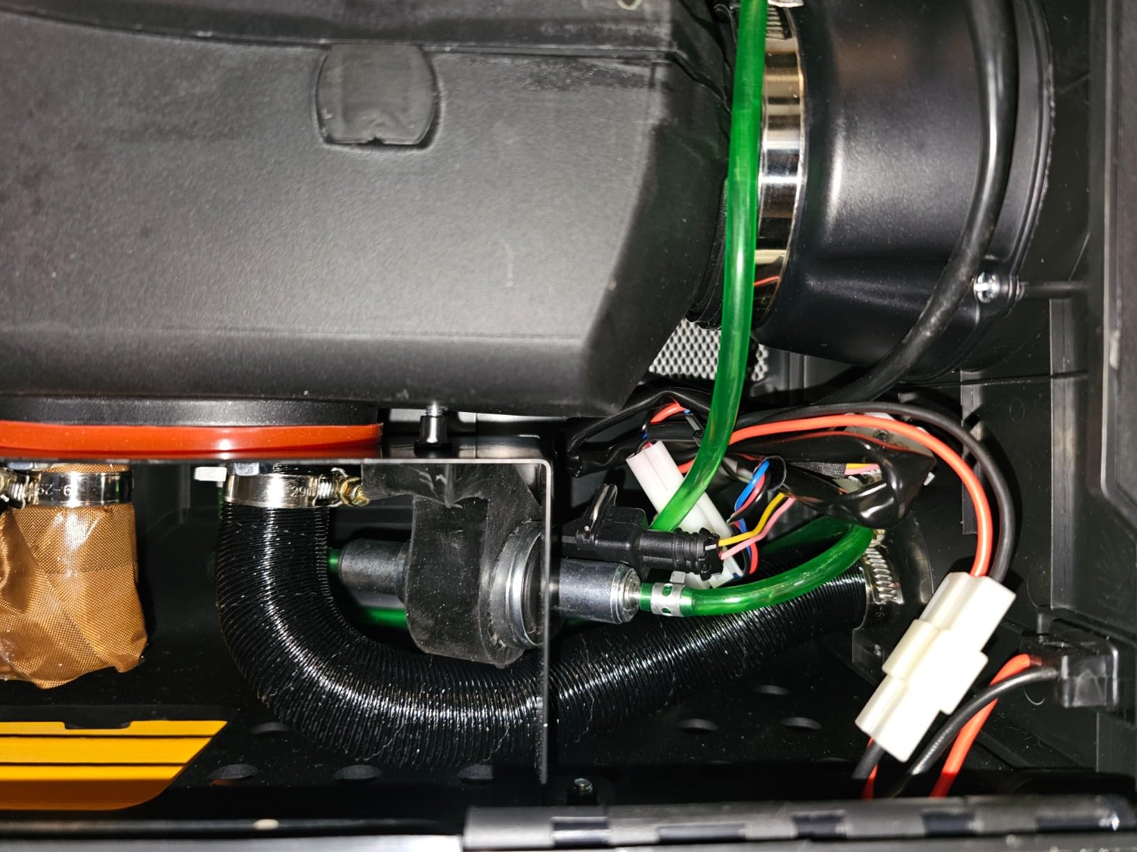 HCALORY 12V Portable Diesel Heater,Toolbox 2 Diesel Air Heater 8KW 6L All-in-One Parking Heater with APP Control Work at Altitude Max 20000 ft for Car Trucks RV and camper Customer Review HCALORY 12V Portable Diesel Heater,Toolbox 2 Diesel Air Heater 8KW 6L All-in-One Parking Heater with APP Control Work at Altitude Max 20000 ft for Car Trucks RV and camper - Customer Photo 1