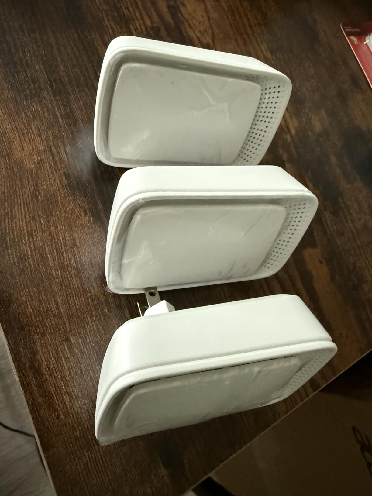 Air Ionizers for Home (3 Pack), Negative Ion Generator, Quiet Air Freshener for Bedroom, Office, Kitchen, Portable Air Filter Odor, Smoke Dust, Pets, Eliminator, Mini Air Cleaner Customer Review Air Ionizers for Home (3 Pack), Negative Ion Generator, Quiet Air Freshener for Bedroom, Office, Kitchen, Portable Air Filter Odor, Smoke Dust, Pets, Eliminator, Mini Air Cleaner - Customer Photo 2