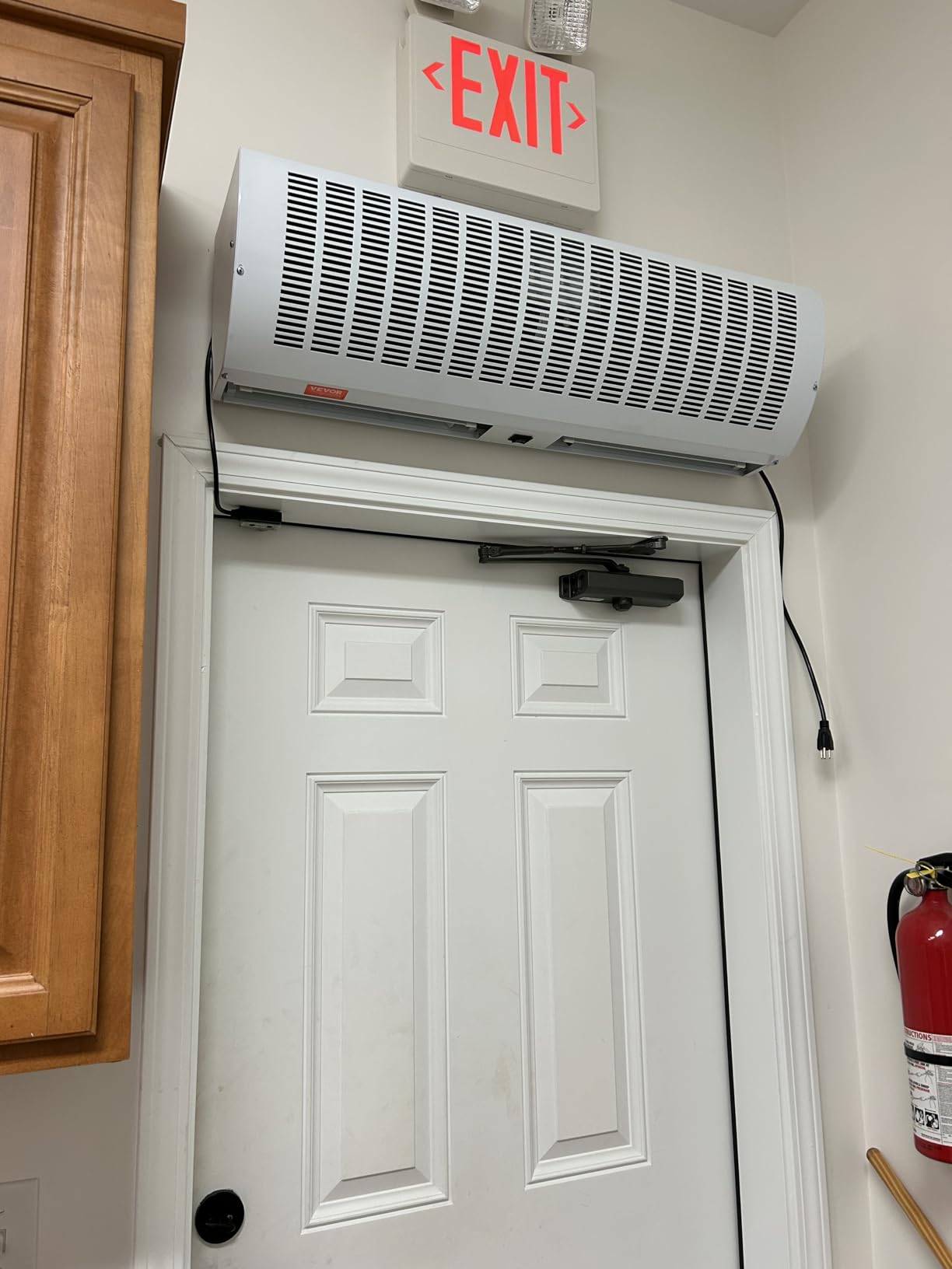 VEVOR FM150-900-U Commercial Wall Mounted Air Curtains, Indoor Over Door Fan with Heavy Duty Limit Switch, Easy-Install 110V Unheated, 36 inch, White Customer Review VEVOR FM150-900-U Commercial Wall Mounted Air Curtains, Indoor Over Door Fan with Heavy Duty Limit Switch, Easy-Install 110V Unheated, 36 inch, White - Customer Photo 1