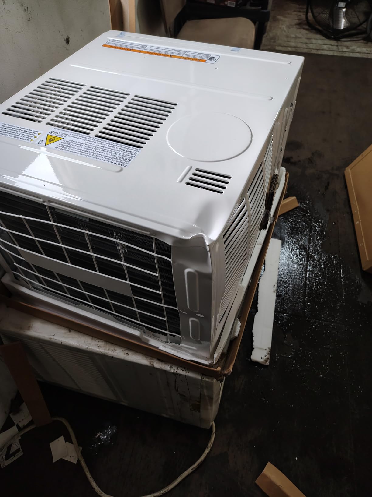 Whirlpool 5,000 BTU 115V Window Air Conditioner & Dehumidifier with Mechanical Controls, Window AC Unit for Apartment, Dorm Room, & Small Rooms up to 150 Square Feet in White Customer Review Whirlpool 5,000 BTU 115V Window Air Conditioner & Dehumidifier with Mechanical Controls, Window AC Unit for Apartment, Dorm Room, & Small Rooms up to 150 Square Feet in White - Customer Photo 2