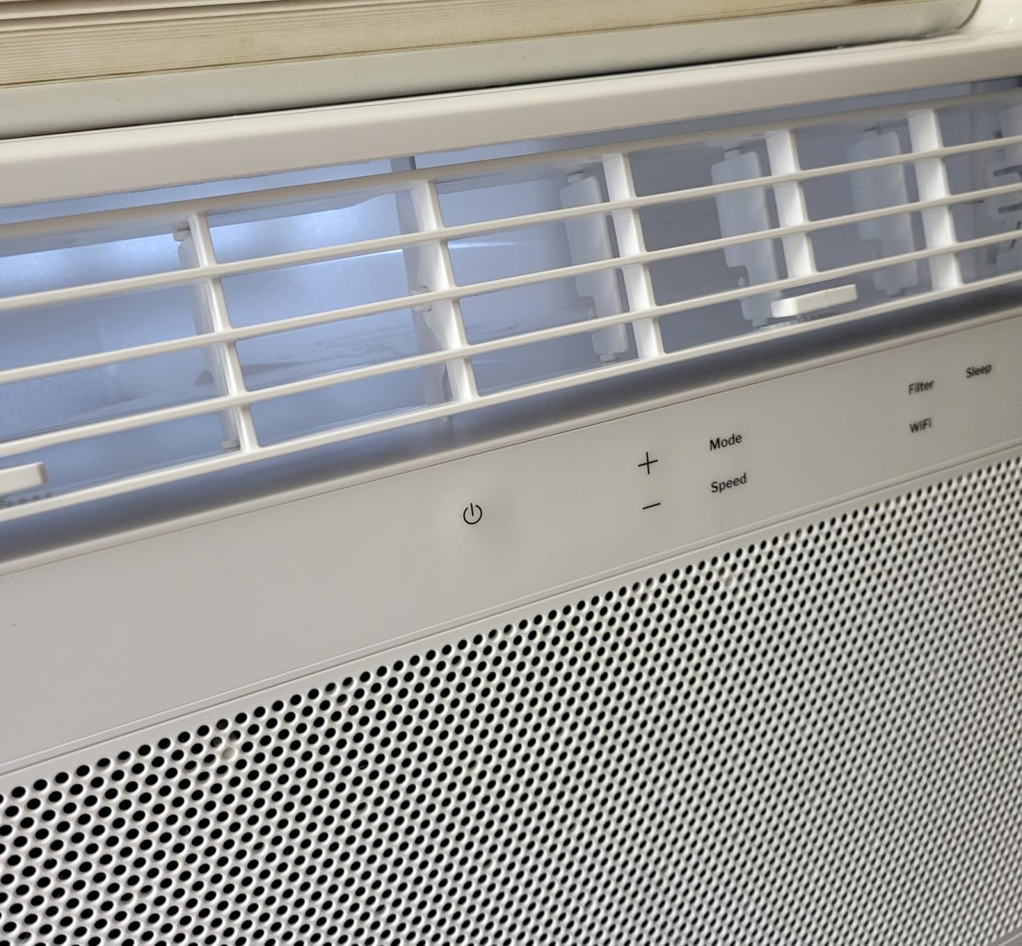 GE Window Air Conditioner 8,000 BTU for Rooms up to 350 sq ft., Wi-Fi Enabled, Energy-Efficient Cooling for Medium Rooms, Easy Install Kit, Control Using Remote or Smartphone App, White - Customer Photo 1