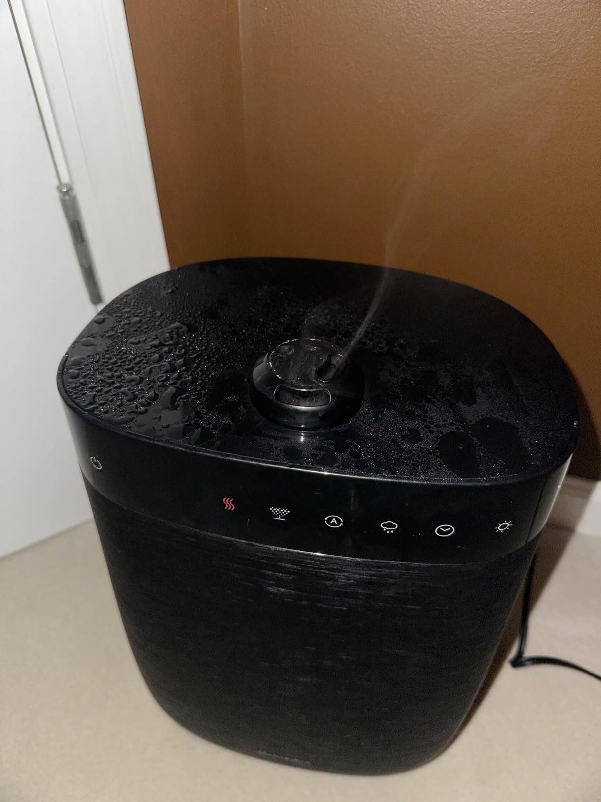 Homedics Deluxe Ultrasonic Humidifier for Large Rooms, Warm or Cool Mist, UV-C Technology, 1.5-Gallon Top Fill Tank, Smart Digital Programmable Humidistat, Home Dry Air Relief, Aromatherapy Customer Review Homedics Deluxe Ultrasonic Humidifier for Large Rooms, Warm or Cool Mist, UV-C Technology, 1.5-Gallon Top Fill Tank, Smart Digital Programmable Humidistat, Home Dry Air Relief, Aromatherapy - Customer Photo 1