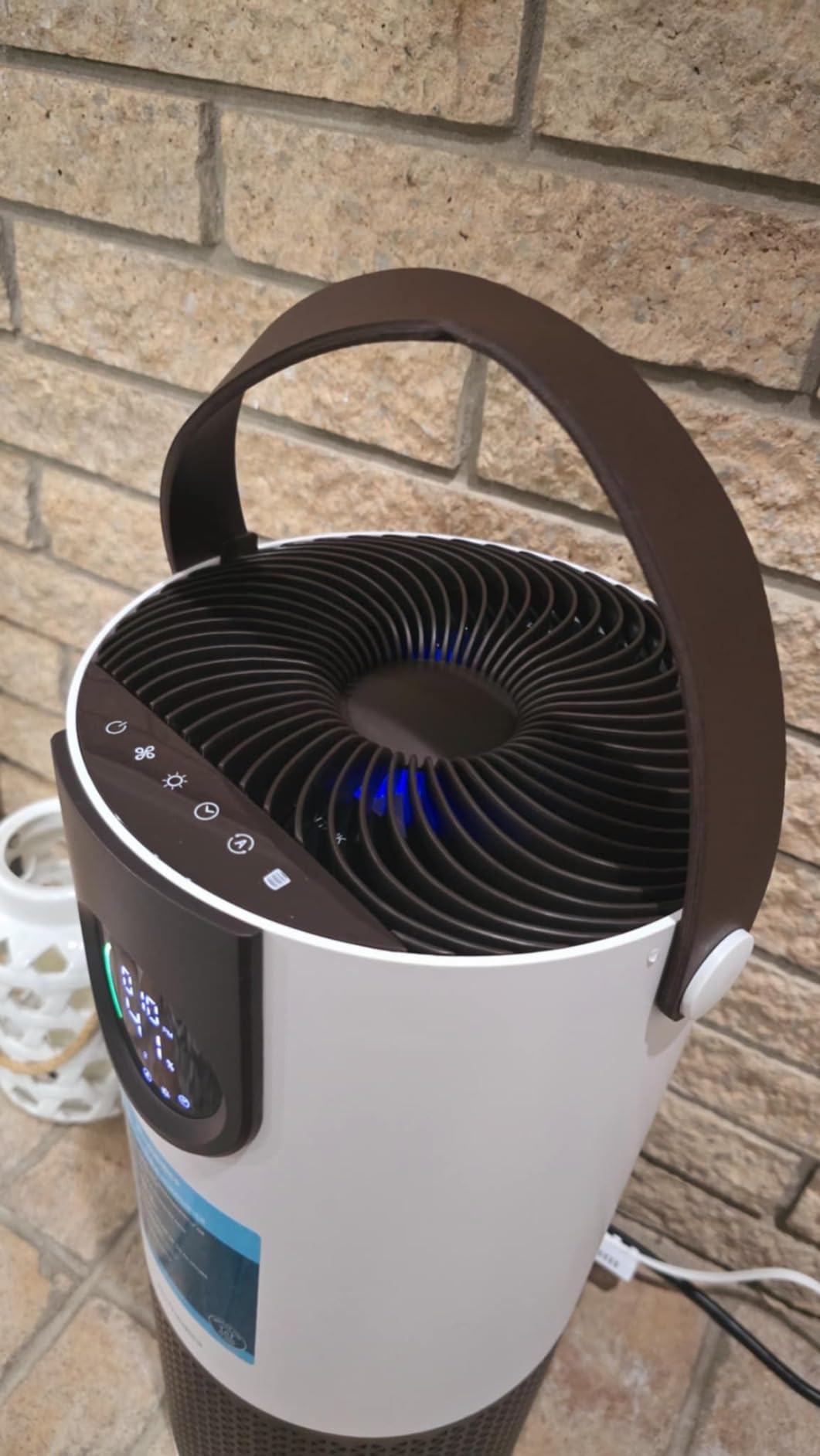 Homedics 2-in-1 Cool Mist Humidifier & Air Purifier – Humidifies & Purifies Air, Digital Air Quality Sensor, Auto Mode, Stylish Tower Design, Ideal for Medium-Large Rooms - Customer Photo 2