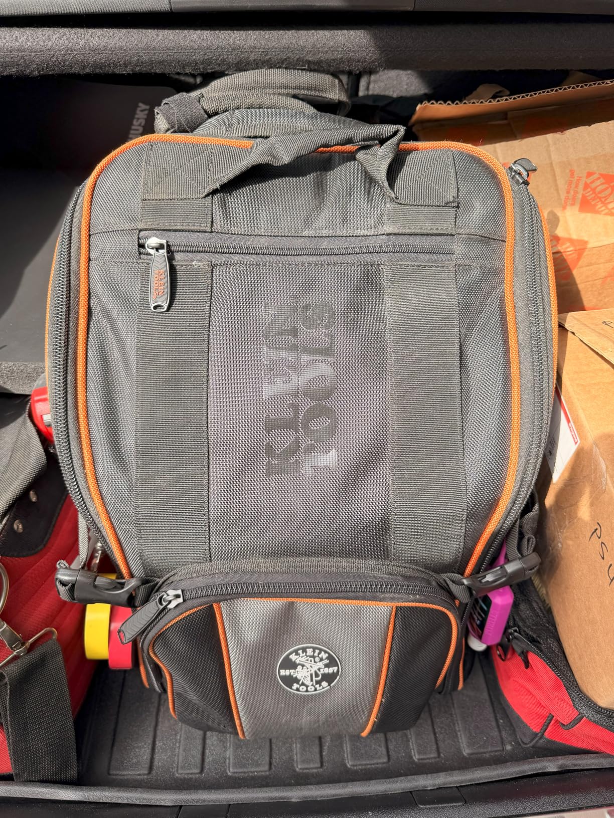 Klein Tools 62482 Tool Backpack, Tool-Station Pro Heavy-Duty Organizer with 27 Pockets, Large Interior, Molded Bottom, Electrician Tool Bag Customer Review Klein Tools 62482 Tool Backpack, Tool-Station Pro Heavy-Duty Organizer with 27 Pockets, Large Interior, Molded Bottom, Electrician Tool Bag - Customer Photo 1