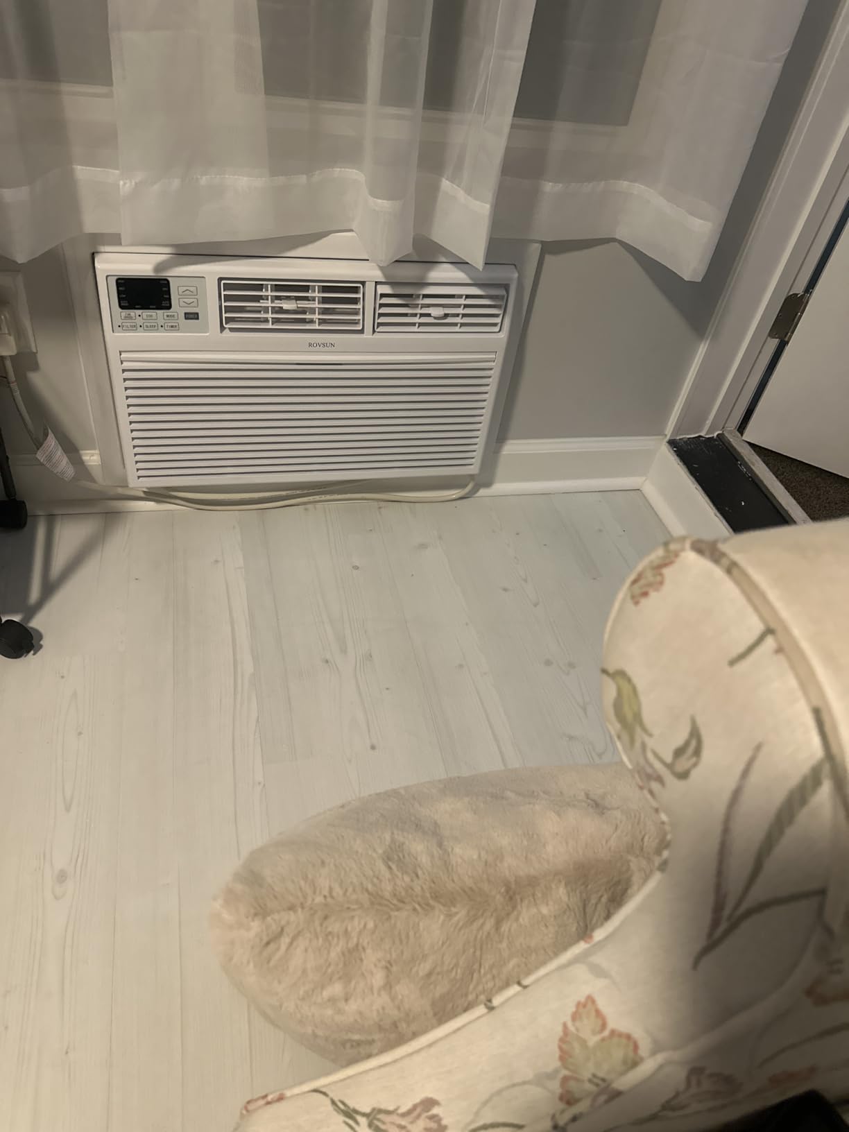ROVSUN Smart 8000 BTU Through the Wall Air Conditioner with Heat, Wall AC Unit & Heater Combo with Remote, APP & Voice Control & Timer Function, Compatible with Alexa/Google Assistant, 115V/60Hz - Customer Photo 1