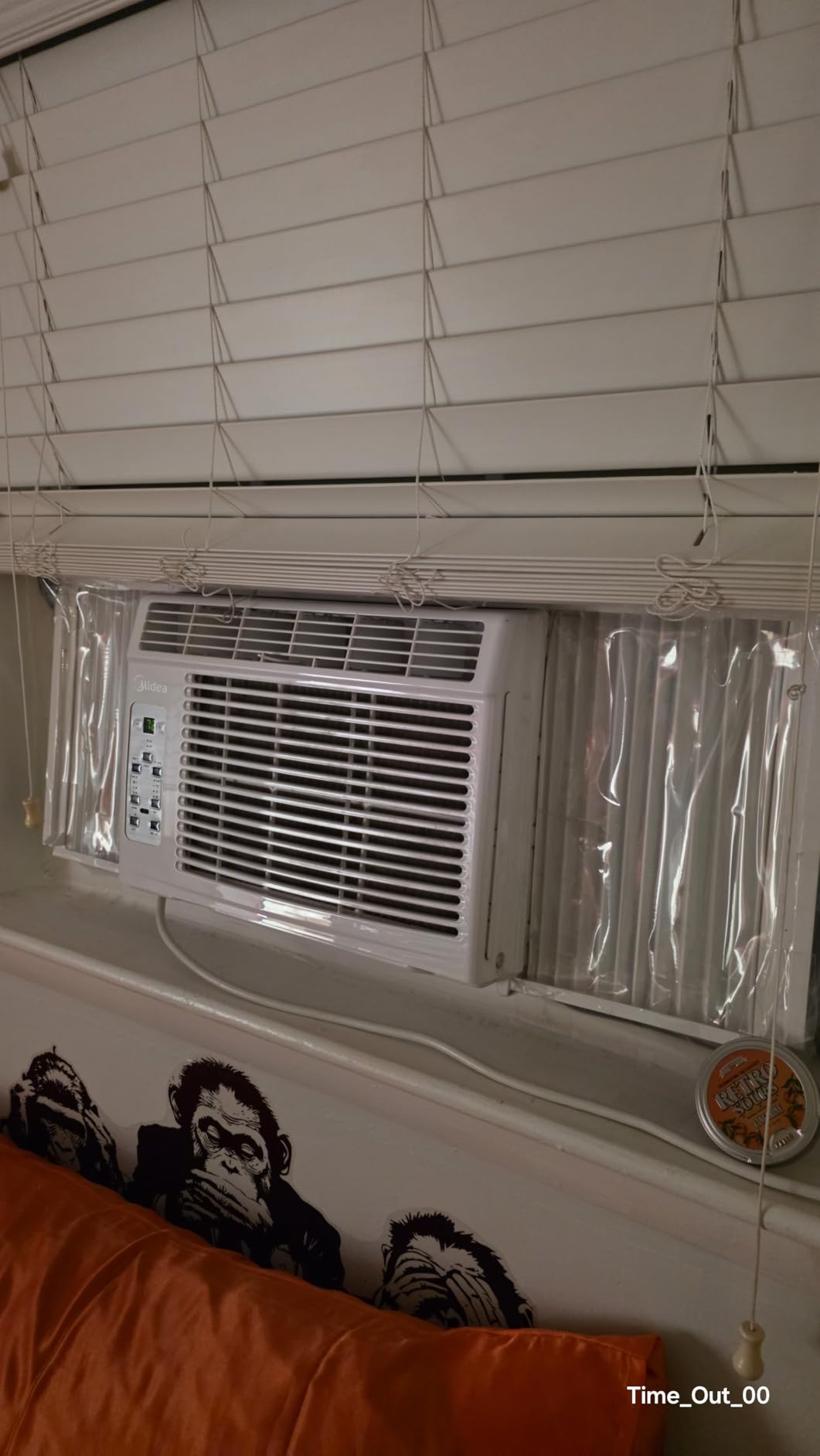 Midea 5,000 BTU Window Air Conditioner, Cools up to 150 Sq. Ft. with Easy-to-Use Reusable Filter, Remote, Perfect AC for Bedroom, Living Room, Home Office, Electronic Control Customer Review Midea 5,000 BTU Window Air Conditioner, Cools up to 150 Sq. Ft. with Easy-to-Use Reusable Filter, Remote, Perfect AC for Bedroom, Living Room, Home Office, Electronic Control - Customer Photo 2