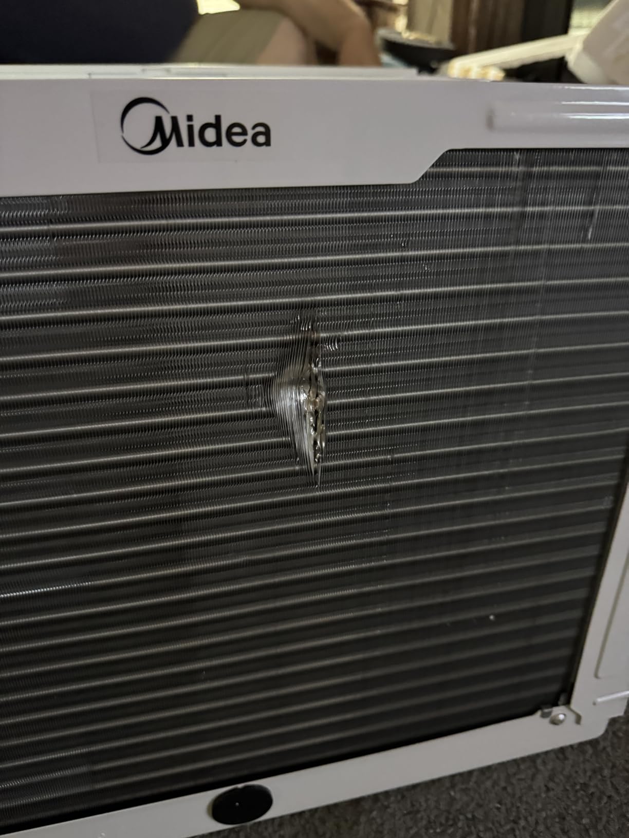 Midea 14,000 BTU Smart Inverter Window Air Conditioner with APP, Alexa Control, 115V AC Unit Cools up to 700 Sq. Ft, Quiet Operation, Energy Saving, Remote & Easy Installation Kit, White Customer Review Midea 14,000 BTU Smart Inverter Window Air Conditioner with APP, Alexa Control, 115V AC Unit Cools up to 700 Sq. Ft, Quiet Operation, Energy Saving, Remote & Easy Installation Kit, White - Customer Photo 2