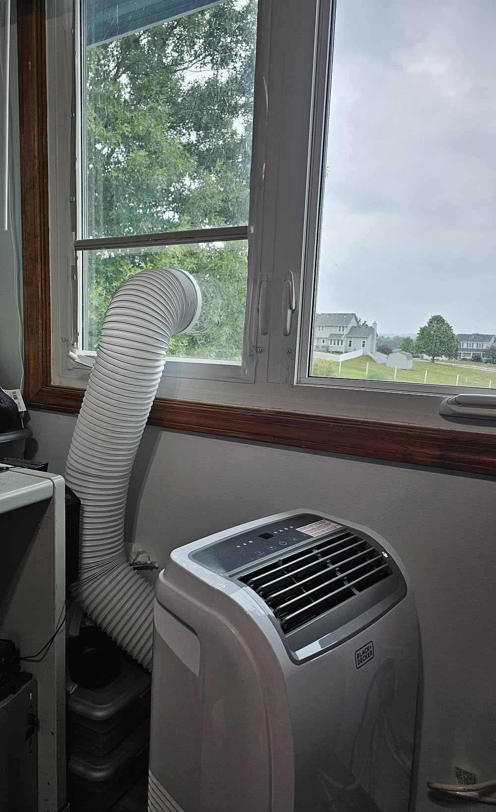 BLACK+DECKER Portable Air Conditioner 8,000 BTU (5,100 BTU SACC) with Wifi & Remote Control, 3-1-in Air Conditioner, Fan & Dehumidifier with App, Alexa & Google Assistant Customer Review BLACK+DECKER Portable Air Conditioner 8,000 BTU (5,100 BTU SACC) with Wifi & Remote Control, 3-1-in Air Conditioner, Fan & Dehumidifier with App, Alexa & Google Assistant - Customer Photo 1