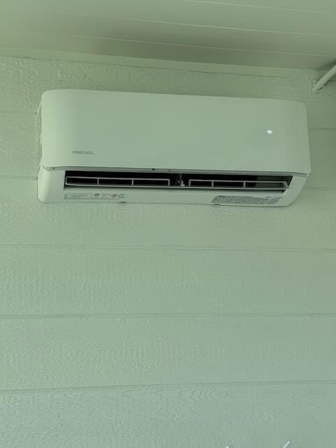 MrCool DIY 12k BTU 23.5 SEER2 Ductless Mini Split AC & Heat Pump 5th Generation - Energy Star 115v with 1 YR Labor Warranty by IWAE - Customer Photo 1