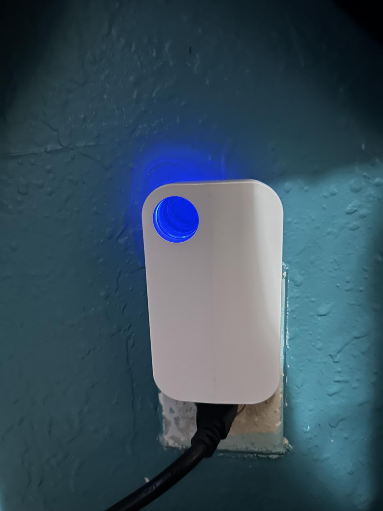 2025 New Upgraded Plug In Ionic Air Purifier with 4 Negative Ion Outlet, Small Air Ionizers for Home,Quiet Operation Office Air Freshener Mobile Air Cleaner for Bedroom,Living Room,Bathroom(2) Customer Review 2025 New Upgraded Plug In Ionic Air Purifier with 4 Negative Ion Outlet, Small Air Ionizers for Home,Quiet Operation Office Air Freshener Mobile Air Cleaner for Bedroom,Living Room,Bathroom(2) - Customer Photo 1