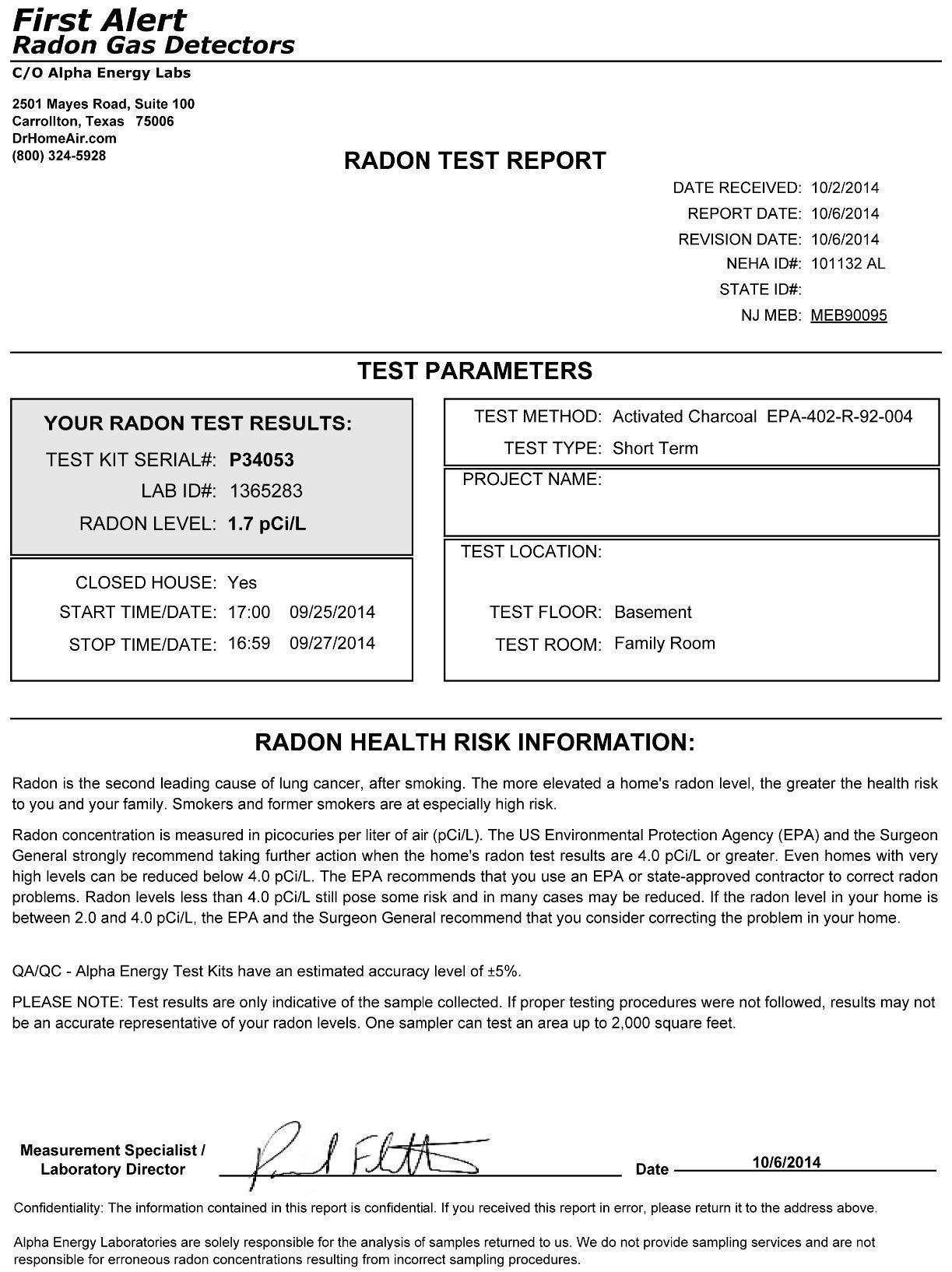 Airthings 325 Corentium Home 2 Smart Digital Radon Detector - Portable and Easy-to-use Radon Testing with Bluetooth connectivity and Humidity & Temperature Sensors - Customer Photo 1