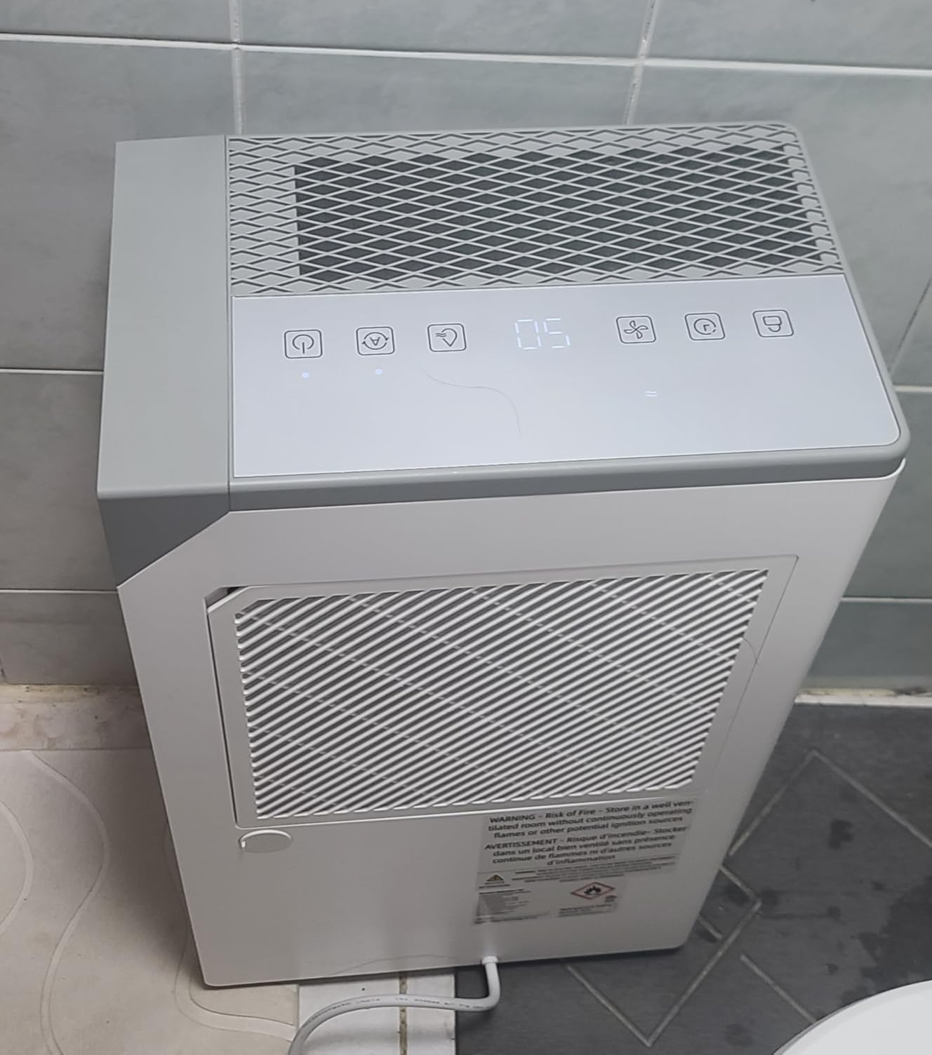 5000 Sq.Ft Energy Star Most Efficient 2024 Dehumidifier,DECIUU Max 100 Pint (Standard 70 Pint) Dehumidifier for Basement with Drain Hose,Intelligent Humidity Control for Home Bathroom Garage Bedroom - Customer Photo 5