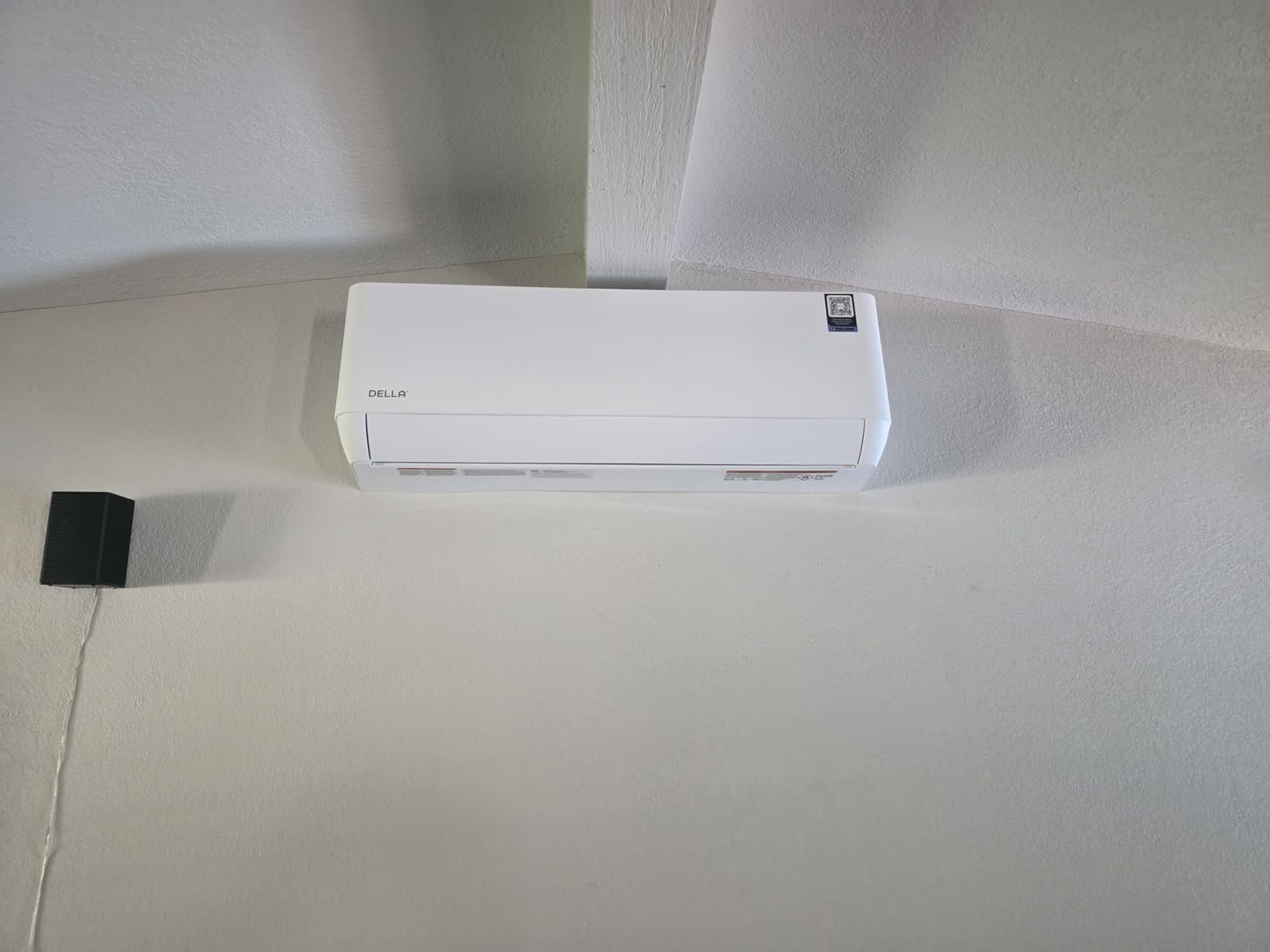 DELLA Hyper Heat Lower as -13℉ 12,000 BTU WiFi Mini Split,Work with Alexa,Energy Star 115V 23 SEER2,Cools Up to 550 Sq. Ft,Inverter AC with 1 Ton Pre-Charged Heat Pump & 16.4ft Installation Kits - Customer Photo 1