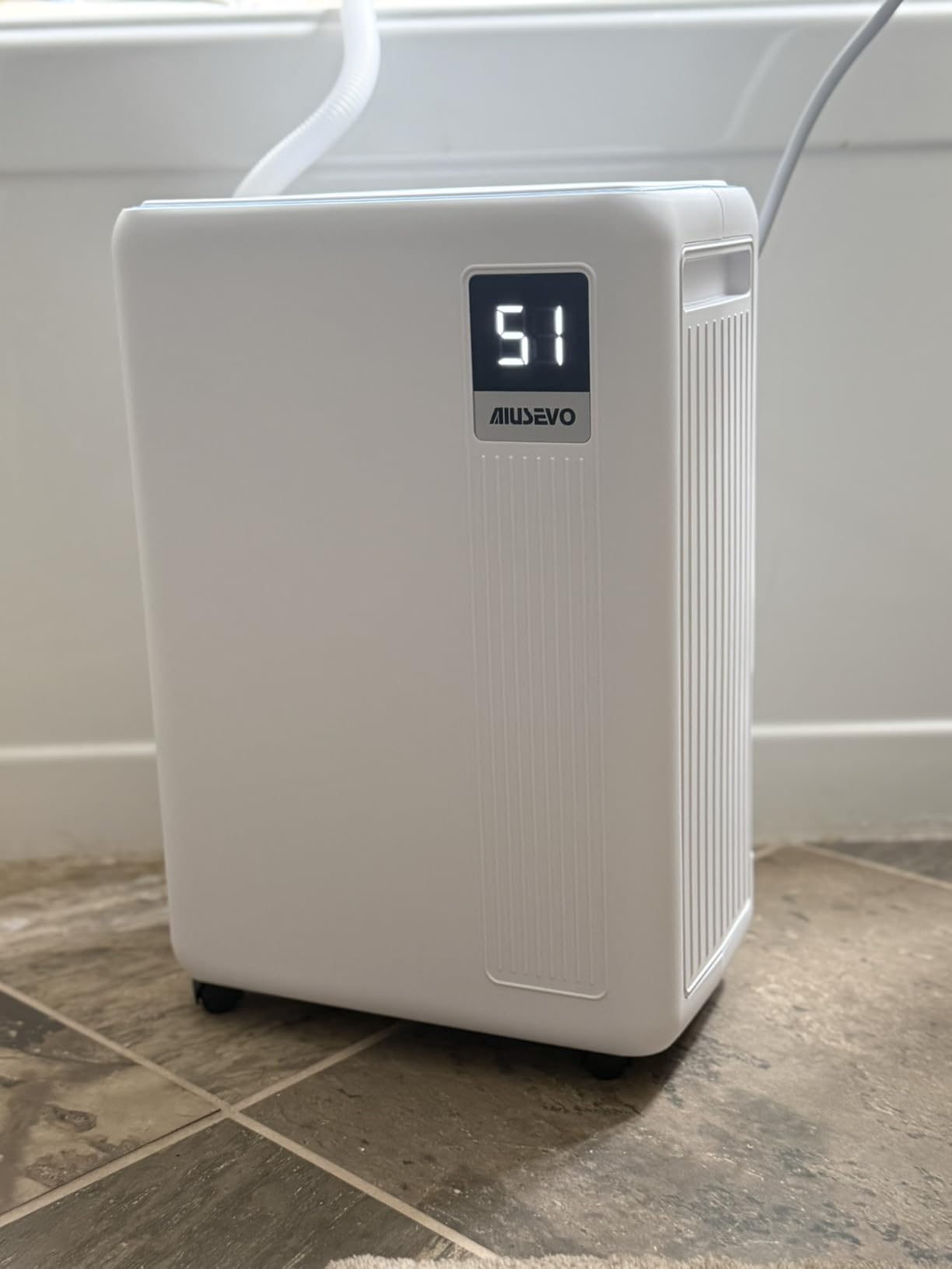 Aiusevo 30 Pint Dehumidifier for Basement, 2000 Sq. Ft Dehumidifiers for Home with Drain Hose, 3 Modes, Smart Humidity Control, 24H Timer, 0.52 Gal Water Tank, for Bedroom, Bathroom, RV Customer Review Aiusevo 30 Pint Dehumidifier for Basement, 2000 Sq. Ft Dehumidifiers for Home with Drain Hose, 3 Modes, Smart Humidity Control, 24H Timer, 0.52 Gal Water Tank, for Bedroom, Bathroom, RV - Customer Photo 3