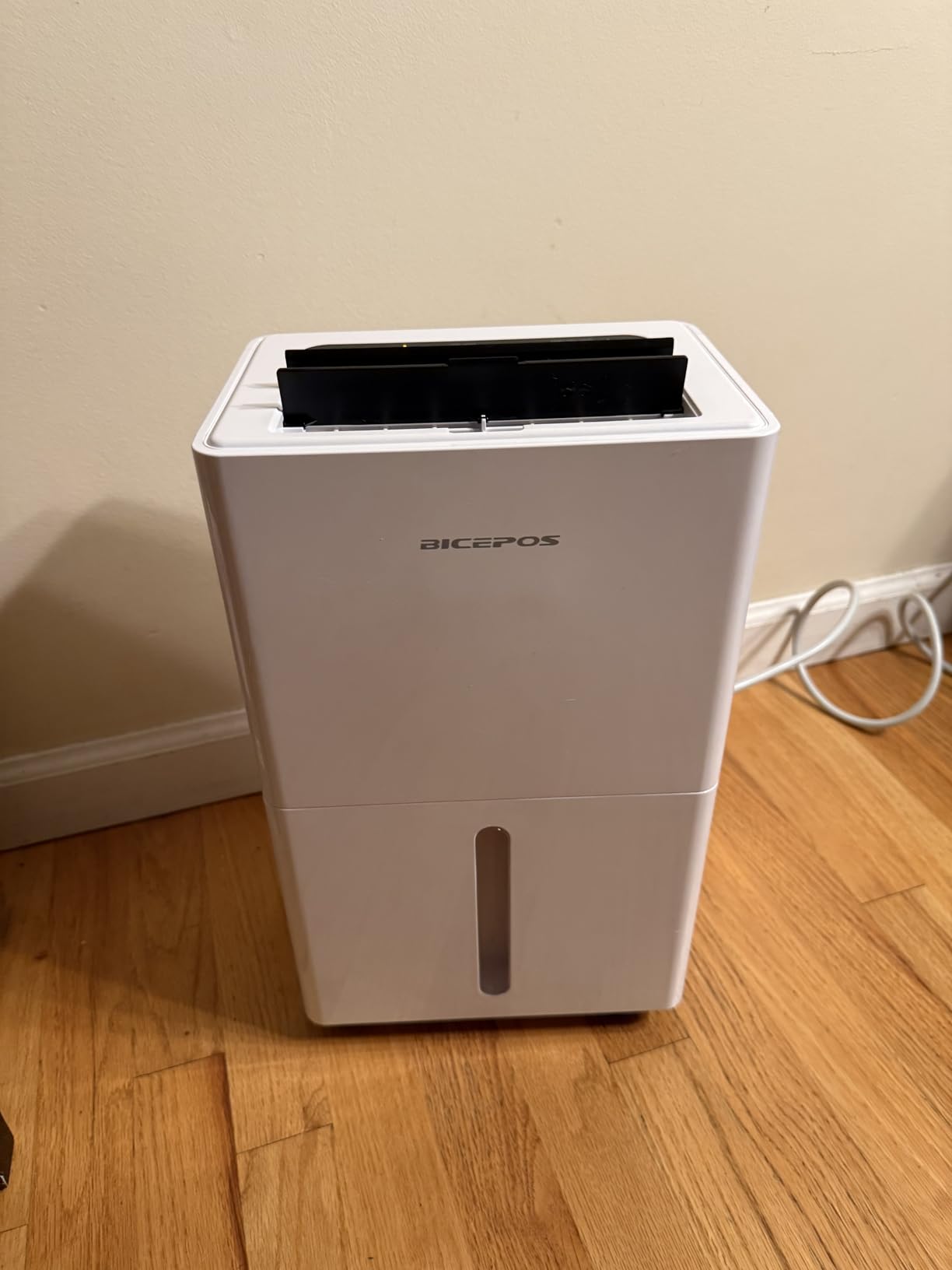 1500 Sq.Ft Dehumidifier for Basement with Drain Hose, 21 Pints Dehumidifiers for Home, Bathroom, Bedroom, Large Room, Continuous Drainage, Auto Defrost, Intelligent Humidity Control, 24H Timer Customer Review 1500 Sq.Ft Dehumidifier for Basement with Drain Hose, 21 Pints Dehumidifiers for Home, Bathroom, Bedroom, Large Room, Continuous Drainage, Auto Defrost, Intelligent Humidity Control, 24H Timer - Customer Photo 1
