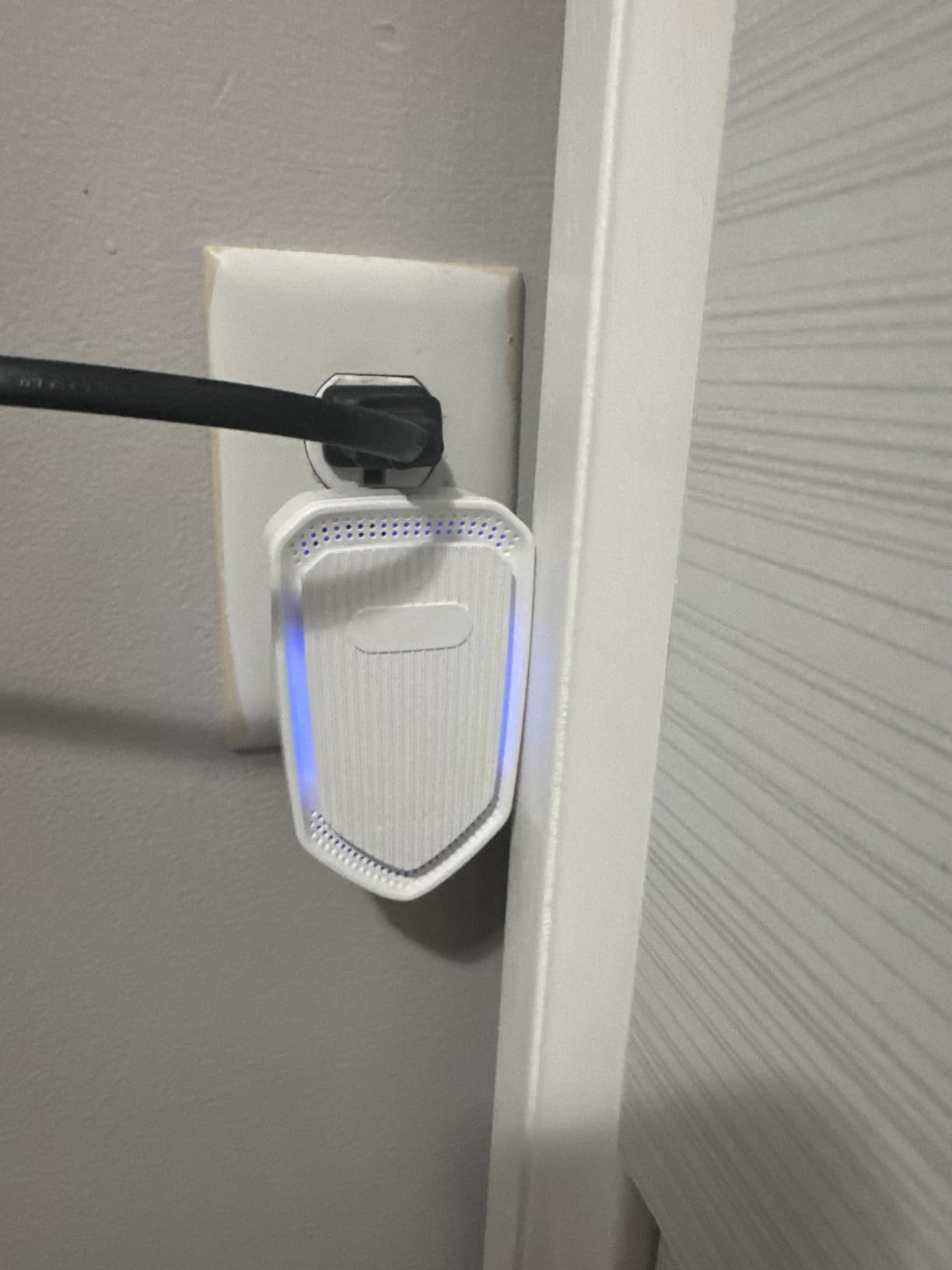 Air Ionizers Plug In Negative Ion Air Purifiers Quiet Air Freshener for Home Bedroom Office Basement - Portable Mini Air Cleaner Odor, Smoke, Dust, Pet Smell (2, White) Customer Review Air Ionizers Plug In Negative Ion Air Purifiers Quiet Air Freshener for Home Bedroom Office Basement - Portable Mini Air Cleaner Odor, Smoke, Dust, Pet Smell (2, White) - Customer Photo 2