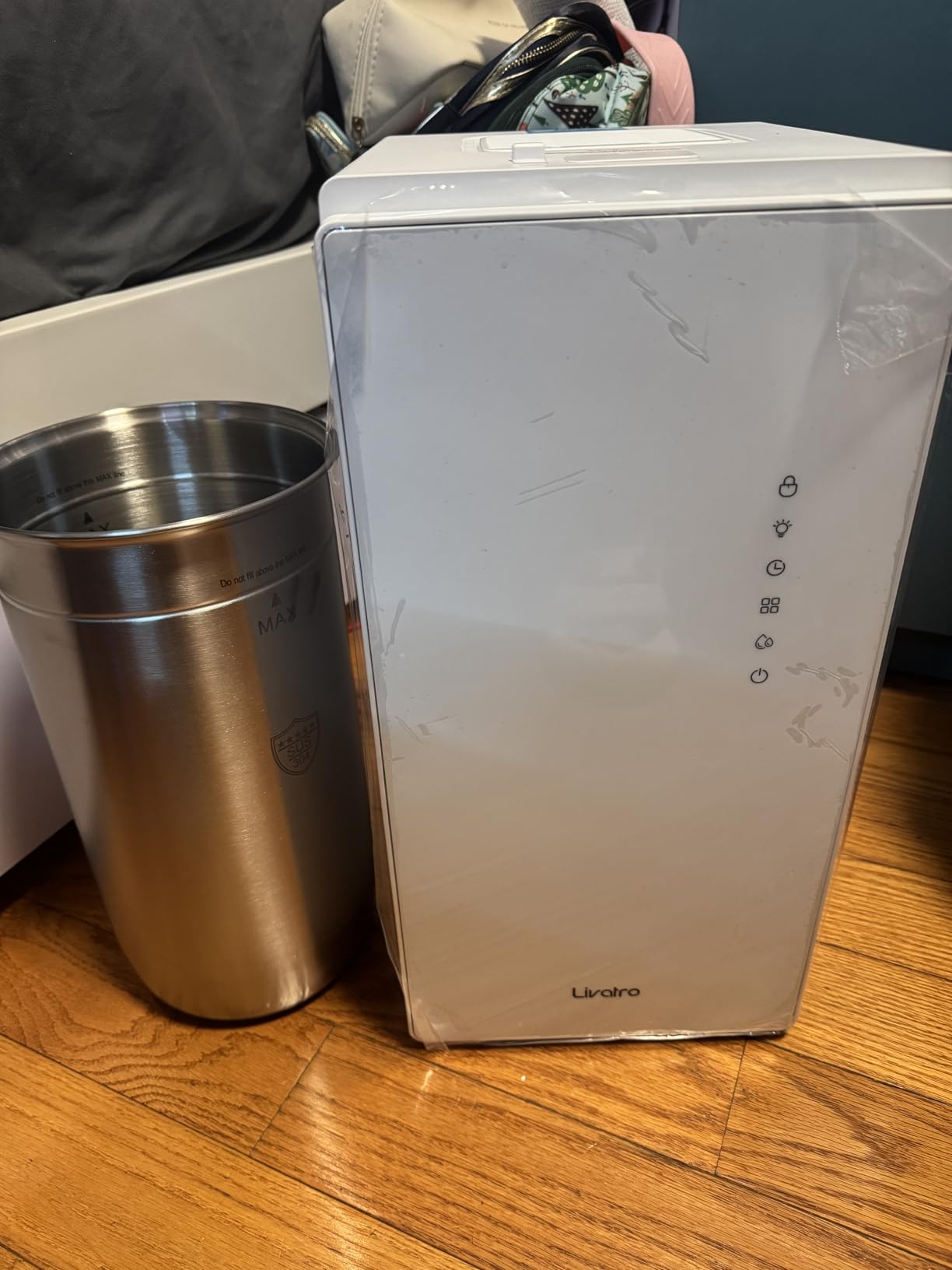 6L Stainless Steel Warm Mist Humidifier with Easy Clean and Warm Steam Function, Healthy Air Mist Humidifiers for Bedroom Living Room, with Sleep Mode and Auto-off Setting Customer Review 6L Stainless Steel Warm Mist Humidifier with Easy Clean and Warm Steam Function, Healthy Air Mist Humidifiers for Bedroom Living Room, with Sleep Mode and Auto-off Setting - Customer Photo 2