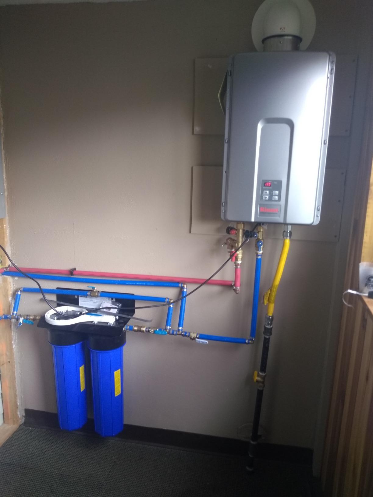 Rinnai RL75IN Tankless Hot Water Heater, 7.5 GPM, Natural Gas, Indoor Installation Customer Review Rinnai RL75IN Tankless Hot Water Heater, 7.5 GPM, Natural Gas, Indoor Installation - Customer Photo 2