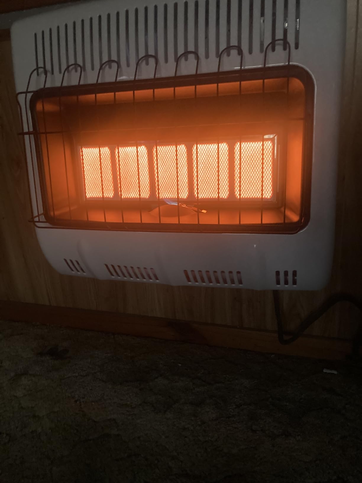 Mr. Heater 30,000 BTU Vent Free Radiant Propane Heater For Cold Rooms, Additions, Sun Rooms & Cabins - White - Customer Photo 4