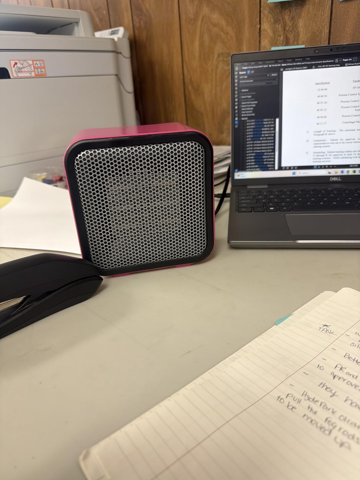 Amazon Basics Ceramic Space Heater, Mini Heater for Office Desk, 500 W, Portable Tent Heater for Camping (Indoor Use), With Tip-Over Protection, Lightweight (1.4 LBS), White, 5.9 x 3.2 x 6 inches - Customer Photo 1