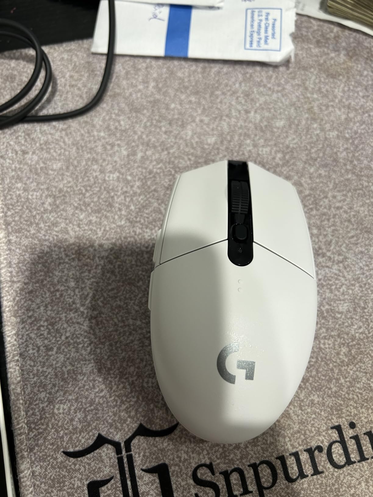 Logitech G305 LIGHTSPEED Wireless Gaming Mouse, Hero 12K Sensor, 12,000 DPI, Lightweight, 6 Programmable Buttons, 250h Battery Life, On-Board Memory, PC/Mac - White - Customer Photo 2