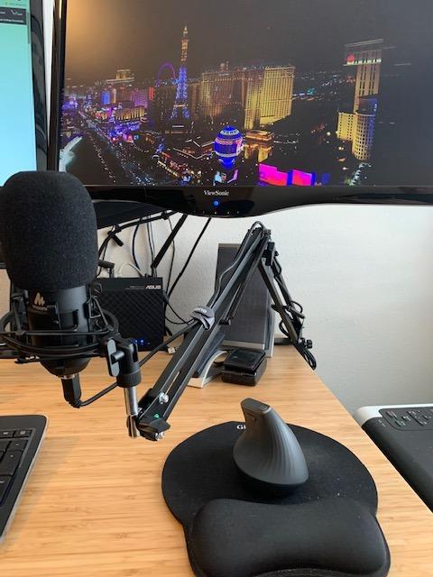 USB Microphone, MAONO 192KHZ/24Bit Plug & Play PC Computer Podcast Condenser Cardioid Metal Mic Kit with Professional Sound Chipset for Recording, Gaming, Singing, YouTube (AU-A04) Customer Review USB Microphone, MAONO 192KHZ/24Bit Plug & Play PC Computer Podcast Condenser Cardioid Metal Mic Kit with Professional Sound Chipset for Recording, Gaming, Singing, YouTube (AU-A04) - Customer Photo 5