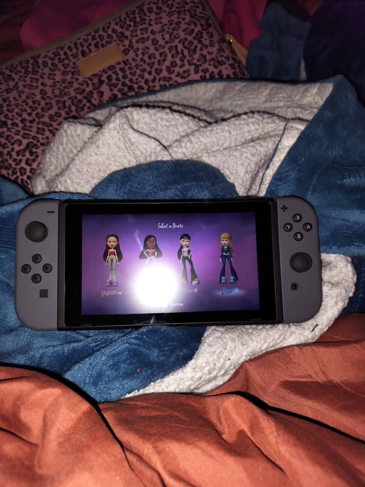 Nintendo Switch with Gray Joy‑Con - HAC-001(-01) Customer Review Nintendo Switch with Gray Joy‑Con - HAC-001(-01) - Customer Photo 1