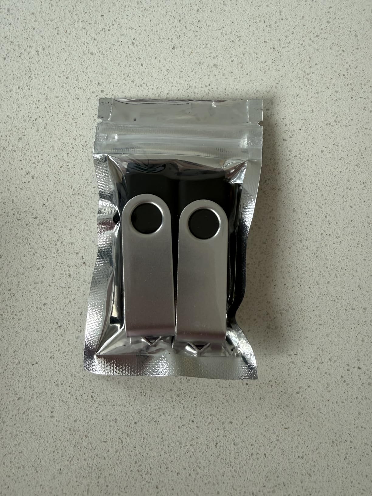 2 Pack 64GB USB Flash Drive USB 2.0 Thumb Drives Jump Drive Fold Storage Memory Stick Swivel Design - Black Customer Review 2 Pack 64GB USB Flash Drive USB 2.0 Thumb Drives Jump Drive Fold Storage Memory Stick Swivel Design - Black - Customer Photo 2