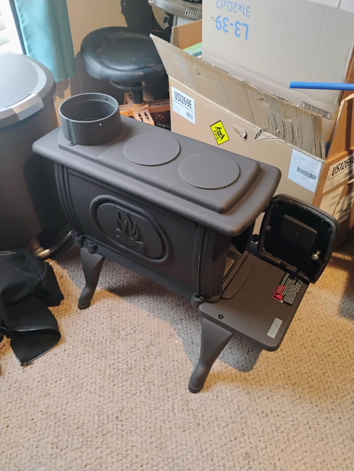 US Stove Company Cast Iron Wood Stove with Cool Touch Safety Handle, Heats up to 54,000 BTUs Customer Review US Stove Company Cast Iron Wood Stove with Cool Touch Safety Handle, Heats up to 54,000 BTUs - Customer Photo 1