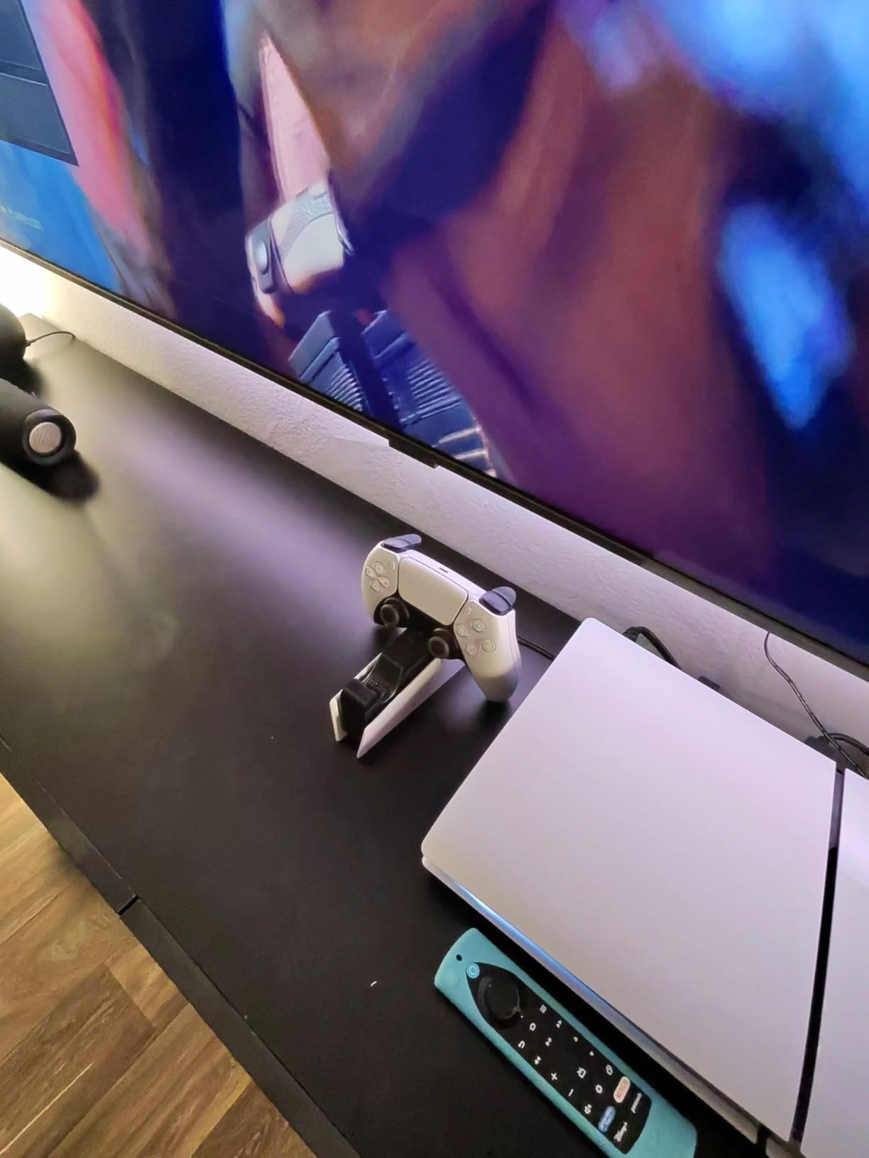 Playstation DualSense Charging Station Customer Review Playstation DualSense Charging Station - Customer Photo 2
