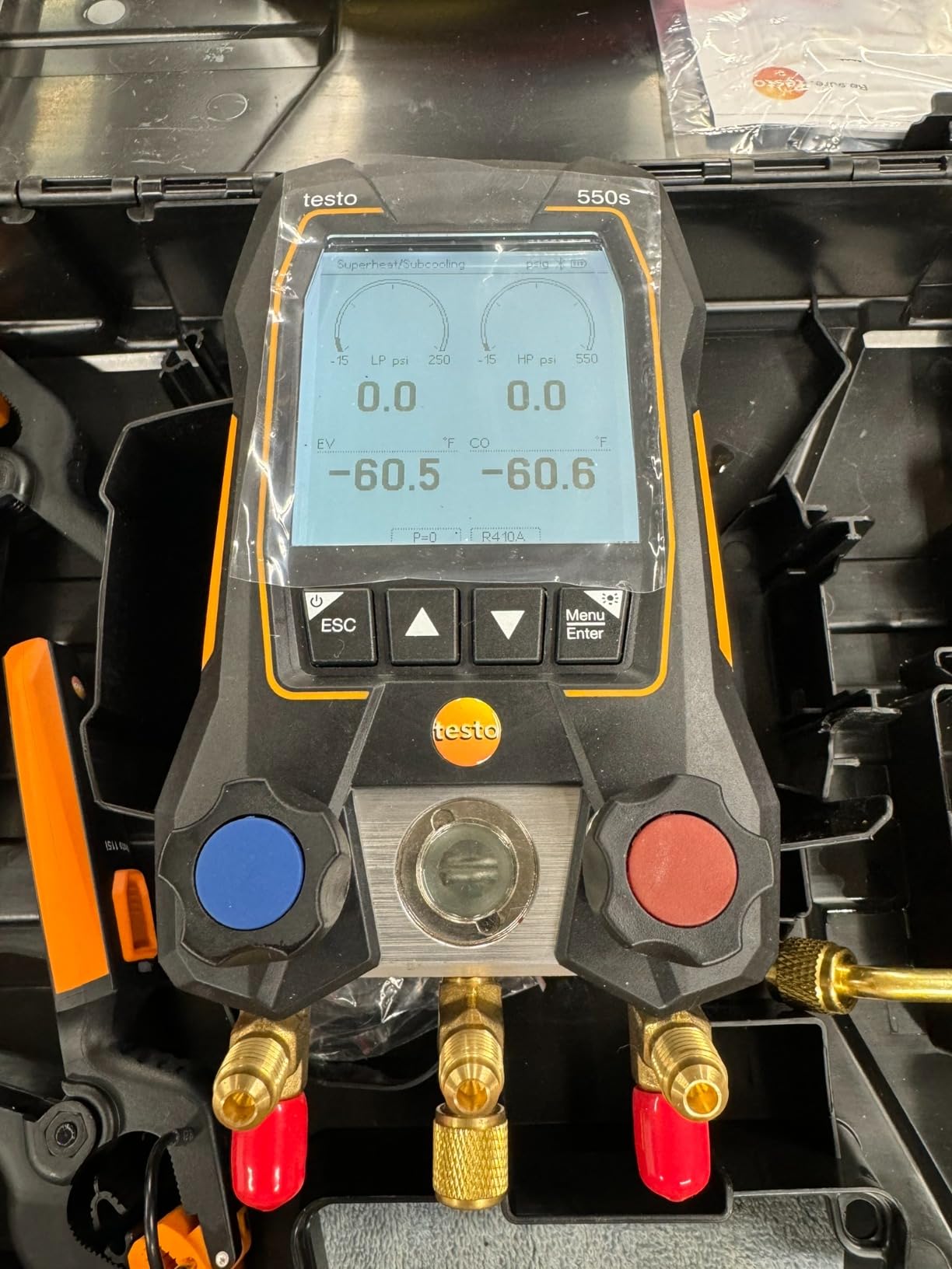 testo 550s AC Manifold Gauge Set – Manifold Gauges Hvac and Refrigeration – Incl. 2 Wired Temperature Clamp Probes – AC Recharge Kit with superheat, subcooling and Bluetooth - Customer Photo 2