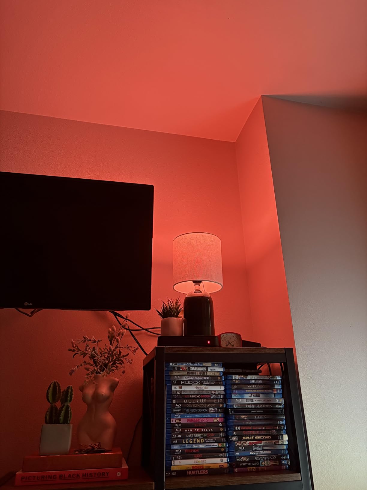 Govee Smart Light Bulbs, Color Changing Light Bulb, Work with Alexa and Google Assistant, 16 Million Colors RGBWW, WiFi & Bluetooth LED Light Bulbs, Music Sync, A19, 800 Lumens, 4 Pack Customer Review Govee Smart Light Bulbs, Color Changing Light Bulb, Work with Alexa and Google Assistant, 16 Million Colors RGBWW, WiFi & Bluetooth LED Light Bulbs, Music Sync, A19, 800 Lumens, 4 Pack - Customer Photo 2