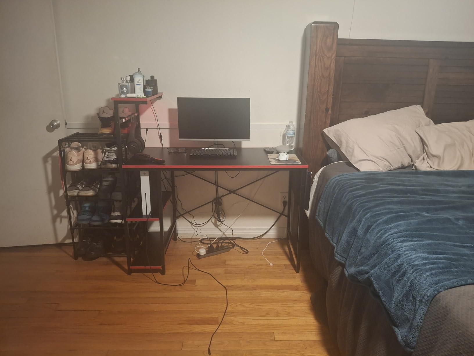 Bestier Gaming Desk with LED Lights, 44 Inch PC Gamer Desk for Small Spaces, Computer Desk with Reversible Storage Shelves & Side Storage Bag (Black 3D Carbon Fiber) Customer Review Bestier Gaming Desk with LED Lights, 44 Inch PC Gamer Desk for Small Spaces, Computer Desk with Reversible Storage Shelves & Side Storage Bag (Black 3D Carbon Fiber) - Customer Photo 2