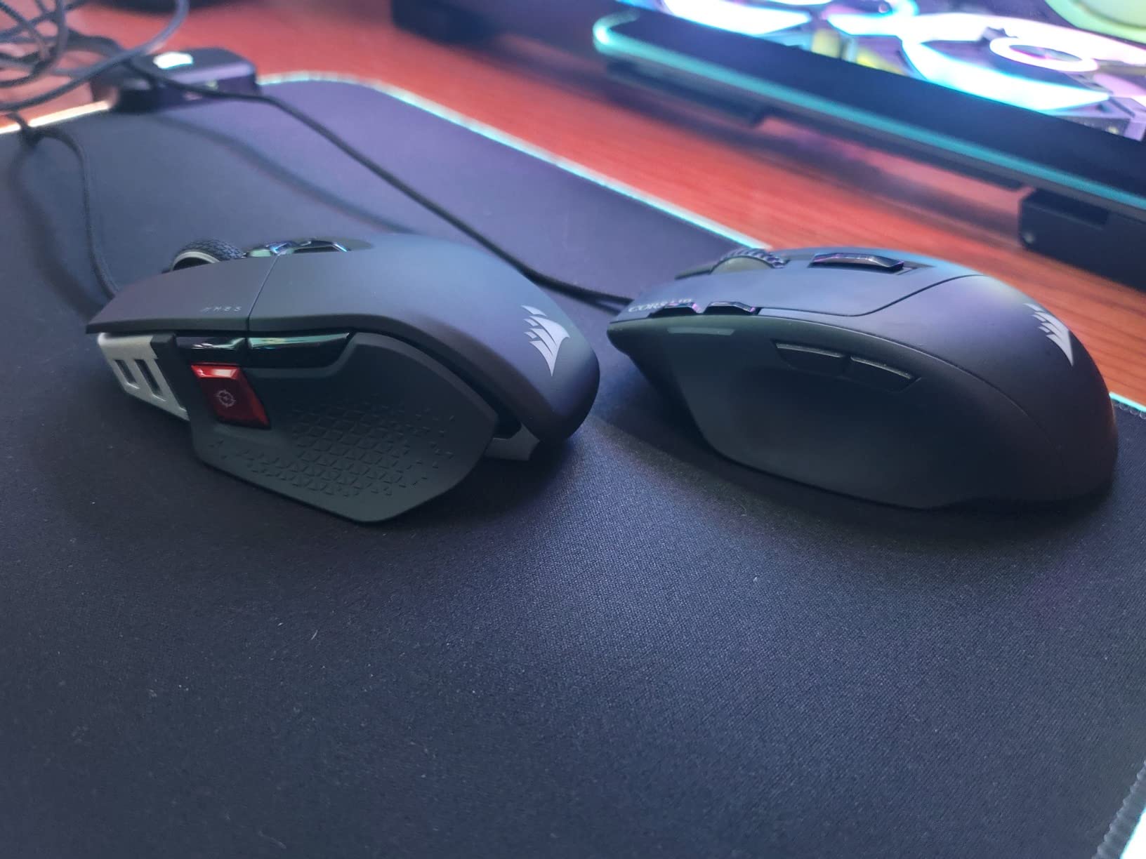Corsair M65 RGB Ultra Tunable FPS Gaming Mouse Marksman 26,000 DPI Optical Sensor, Optical Switches, AXON Hyper-Processing Technology, Sensor Fusion Control, Tunable Weight System - Black - Customer Photo 3