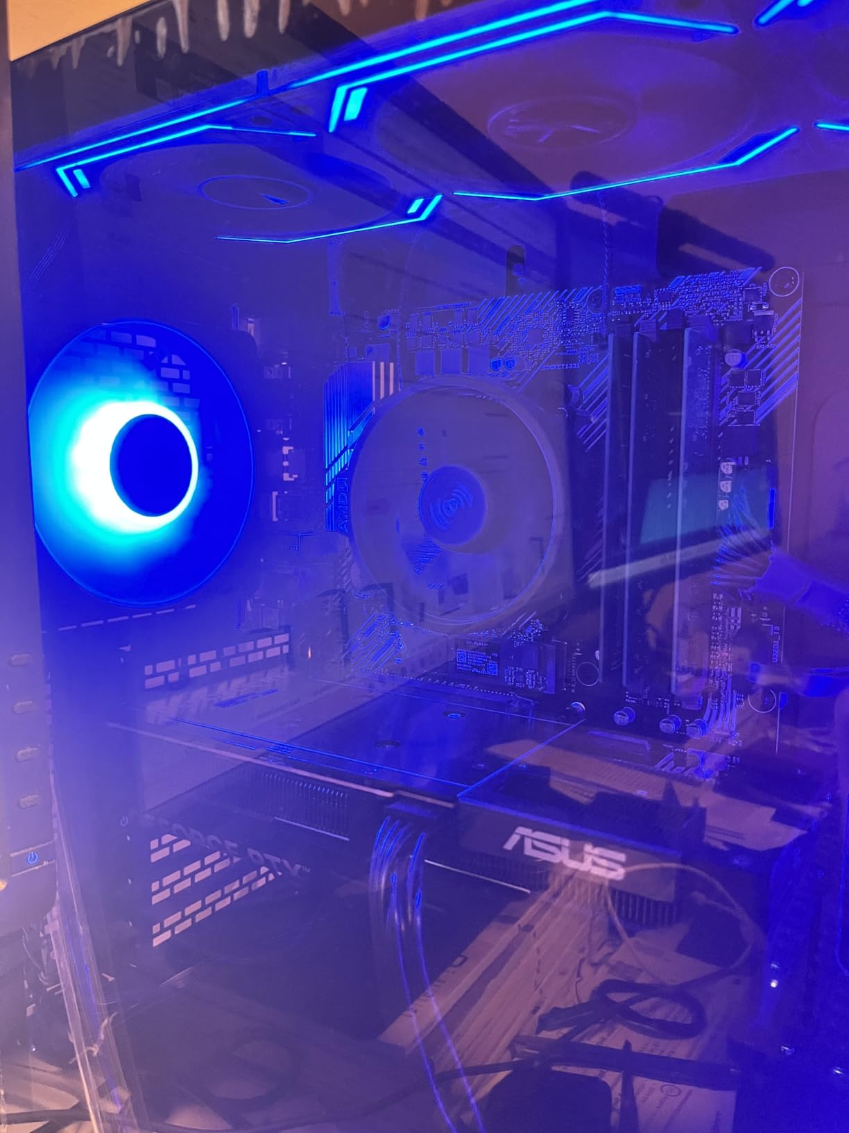 Asus ROG Strix B550-F Gaming WiFi II AMD AM4 (3rd Gen Ryzen) ATX Motherboard (PCIe 4.0,WiFi 6E, 2.5Gb LAN, BIOS Flashback, HDMI 2.1, Addressable Gen 2 RGB Header and Aura Sync) Customer Review Asus ROG Strix B550-F Gaming WiFi II AMD AM4 (3rd Gen Ryzen) ATX Motherboard (PCIe 4.0,WiFi 6E, 2.5Gb LAN, BIOS Flashback, HDMI 2.1, Addressable Gen 2 RGB Header and Aura Sync) - Customer Photo 1
