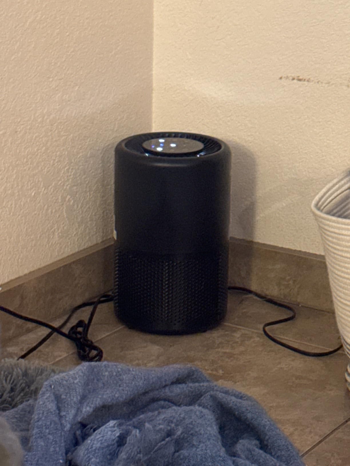 LEVOIT Air Purifier for Home Bedroom, Smart WiFi Alexa Control, AHAM VERIFIDE, 3-in-1 Filter with HEPA Sleep Mode for Allergies, Pollutants, Smoke, Dust, Core 200S-P, Black Customer Review LEVOIT Air Purifier for Home Bedroom, Smart WiFi Alexa Control, AHAM VERIFIDE, 3-in-1 Filter with HEPA Sleep Mode for Allergies, Pollutants, Smoke, Dust, Core 200S-P, Black - Customer Photo 2