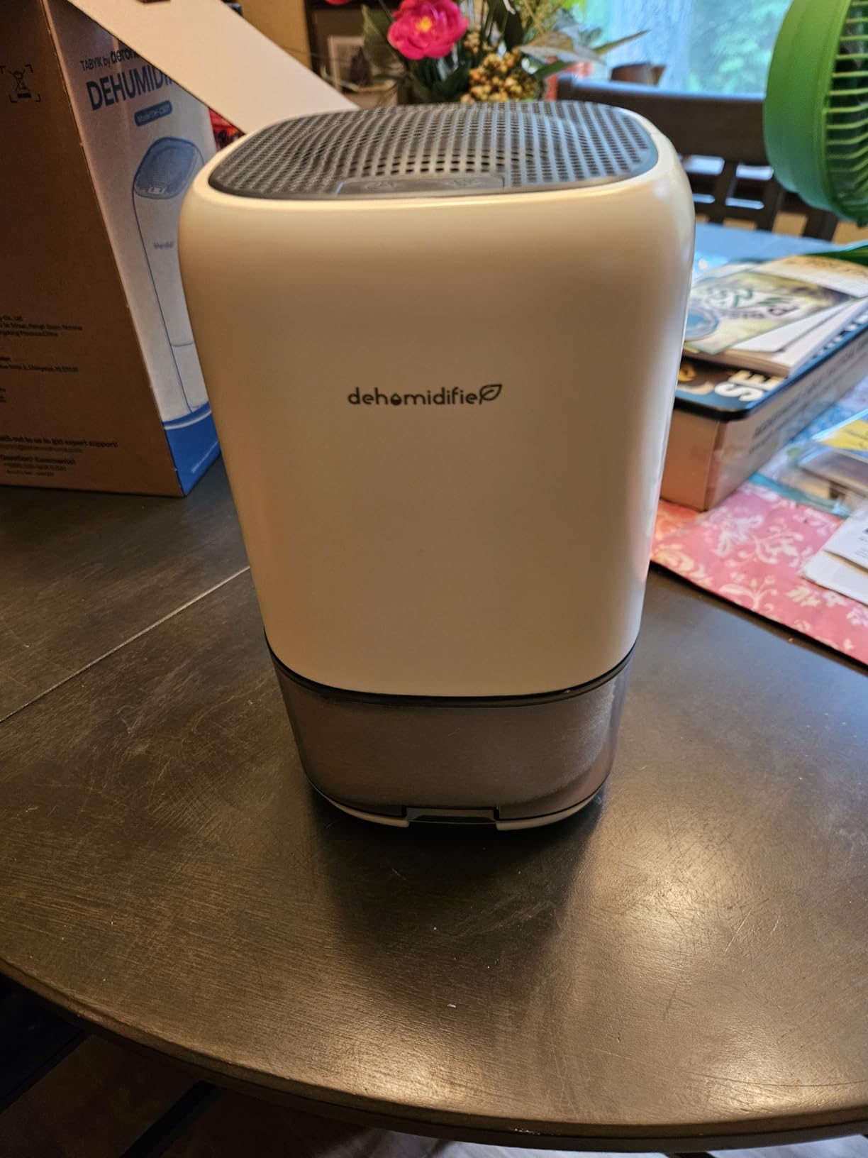 Dehumidifier,TABYIK 35 OZ Small Dehumidifiers for Room for Home, Quiet with Auto Shut Off, Dehumidifiers for Bedroom (280 sq. ft), Bathroom, RV, Closet Customer Review Dehumidifier,TABYIK 35 OZ Small Dehumidifiers for Room for Home, Quiet with Auto Shut Off, Dehumidifiers for Bedroom (280 sq. ft), Bathroom, RV, Closet - Customer Photo 3