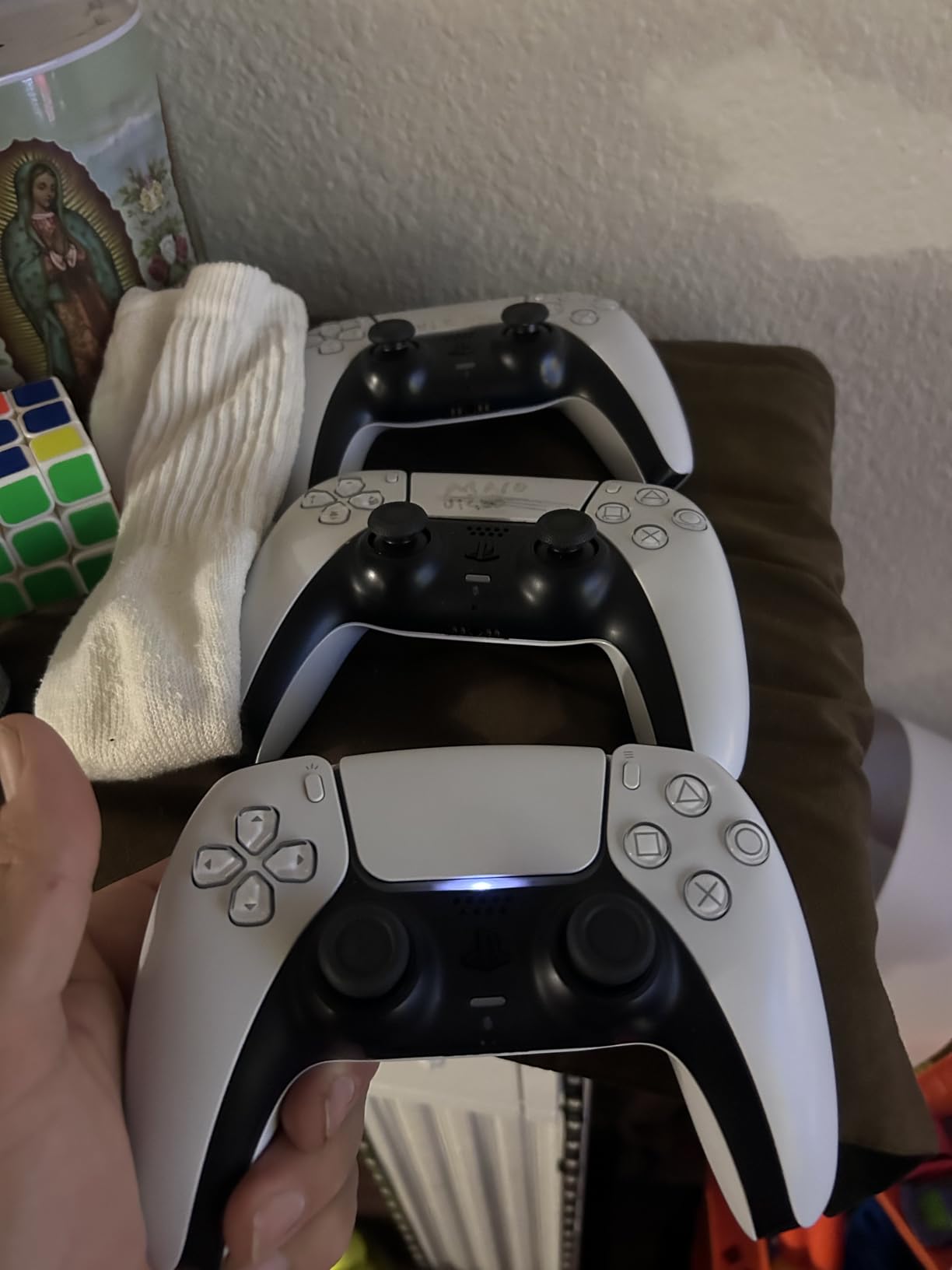 Playstation 5 Disc Version PS5 Console - Additional Controller, 4K-TV Gaming, 16GB GDDR6 RAM, 8K Output, WiFi 6. Ultra-High Speed 825GB SSD - U Deal (Renewed) Customer Review Playstation 5 Disc Version PS5 Console - Additional Controller, 4K-TV Gaming, 16GB GDDR6 RAM, 8K Output, WiFi 6. Ultra-High Speed 825GB SSD - U Deal (Renewed) - Customer Photo 2