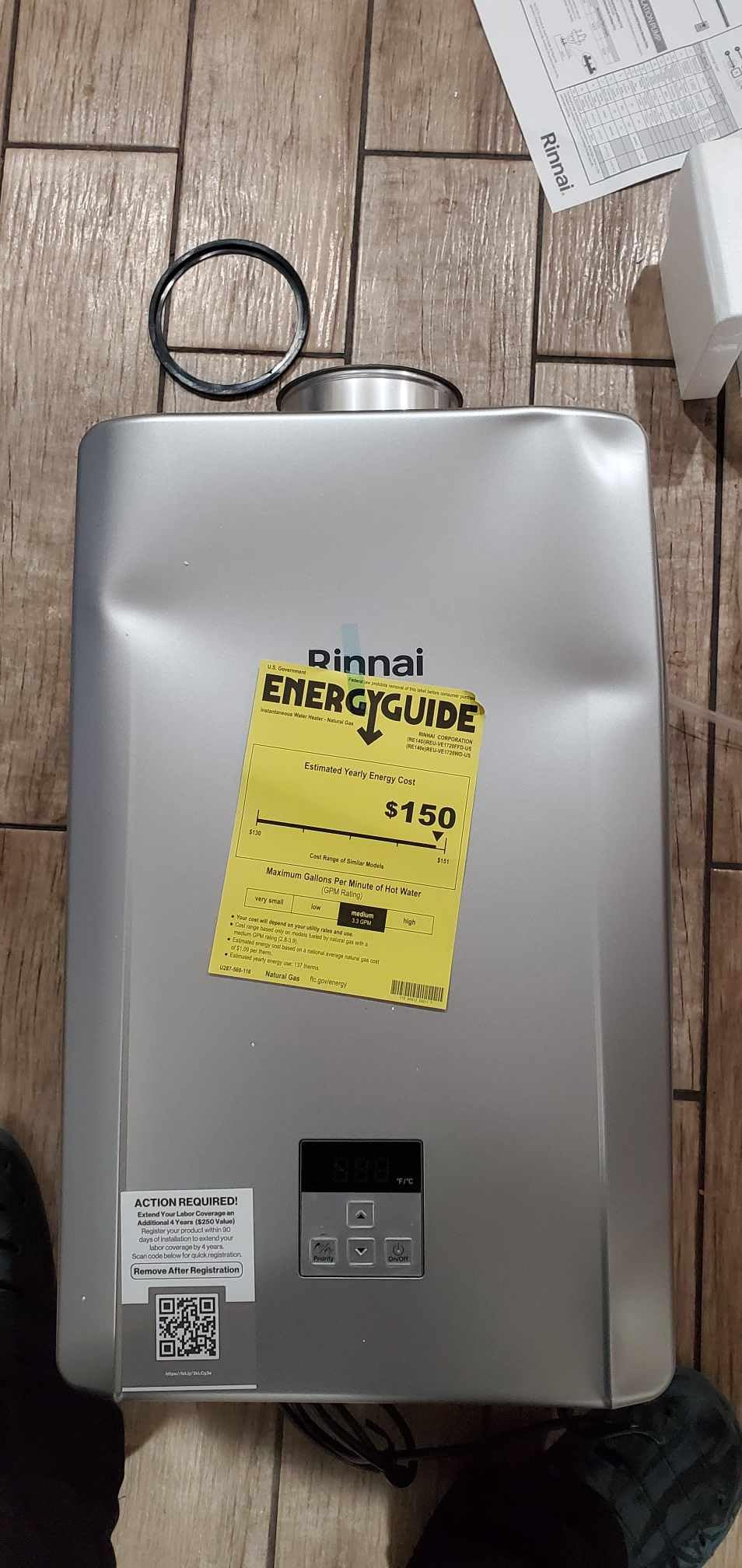 Rinnai RE199eN Non-Condensing Natural Gas Tankless Water Heater, Up to 9.8 GPM, Outdoor Installation, 199,000 BTU Customer Review Rinnai RE199eN Non-Condensing Natural Gas Tankless Water Heater, Up to 9.8 GPM, Outdoor Installation, 199,000 BTU - Customer Photo 1