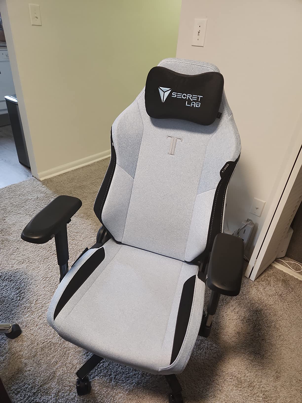Secretlab Titan Evo Black3 Gaming Chair - Reclining - Ergonomic & Comfortable Computer Chair with 4D Armrests - Magnetic Head Pillow & 4-Way Lumbar Support - Small - Black - Fabric Customer Review Secretlab Titan Evo Black3 Gaming Chair - Reclining - Ergonomic & Comfortable Computer Chair with 4D Armrests - Magnetic Head Pillow & 4-Way Lumbar Support - Small - Black - Fabric - Customer Photo 4