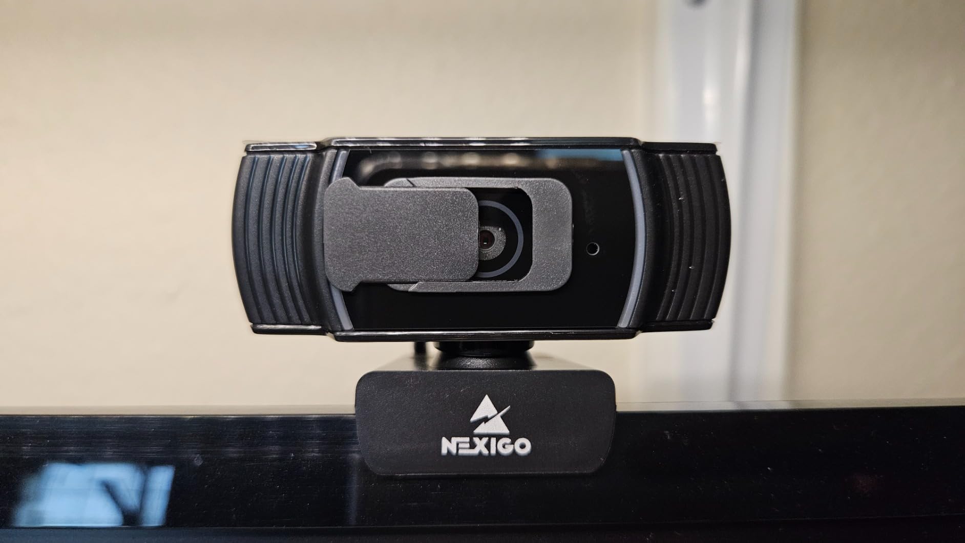 NexiGo N950P (Gen 2) 4K Zoomable Webcam, RF Remote, Sony Starvis Sensor, 5X Digital Zoom, Pro Web Camera with Dual Stereo Mics Customer Review NexiGo N950P (Gen 2) 4K Zoomable Webcam, RF Remote, Sony Starvis Sensor, 5X Digital Zoom, Pro Web Camera with Dual Stereo Mics - Customer Photo 1