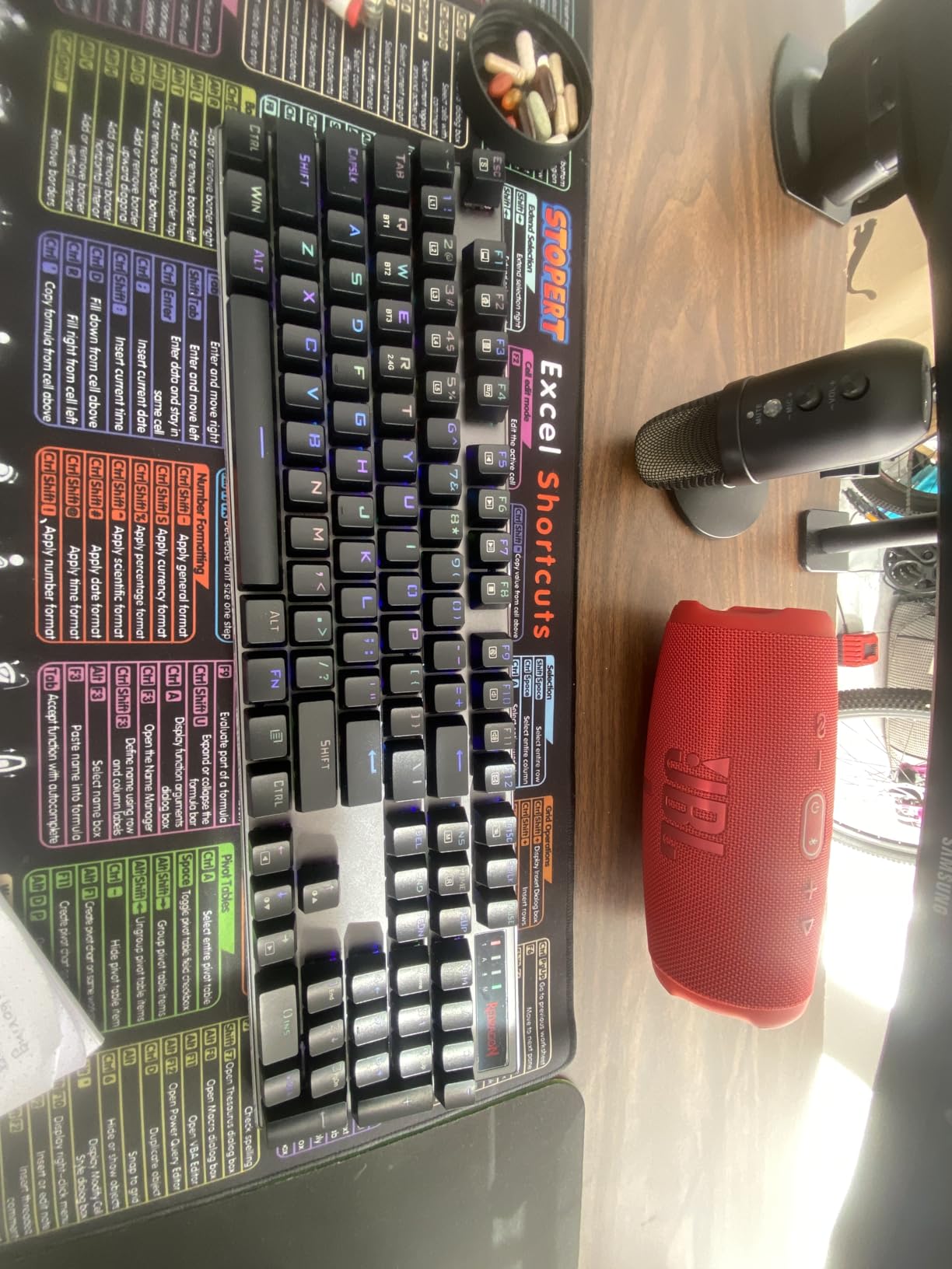 Redragon K556 PRO Upgraded Wireless RGB Gaming Keyboard, BT/2.4Ghz Tri-Mode Aluminum Mechanical Keyboard w/No-Lag Connection, Hot-Swap Linear Quiet Red Switch Customer Review Redragon K556 PRO Upgraded Wireless RGB Gaming Keyboard, BT/2.4Ghz Tri-Mode Aluminum Mechanical Keyboard w/No-Lag Connection, Hot-Swap Linear Quiet Red Switch - Customer Photo 1