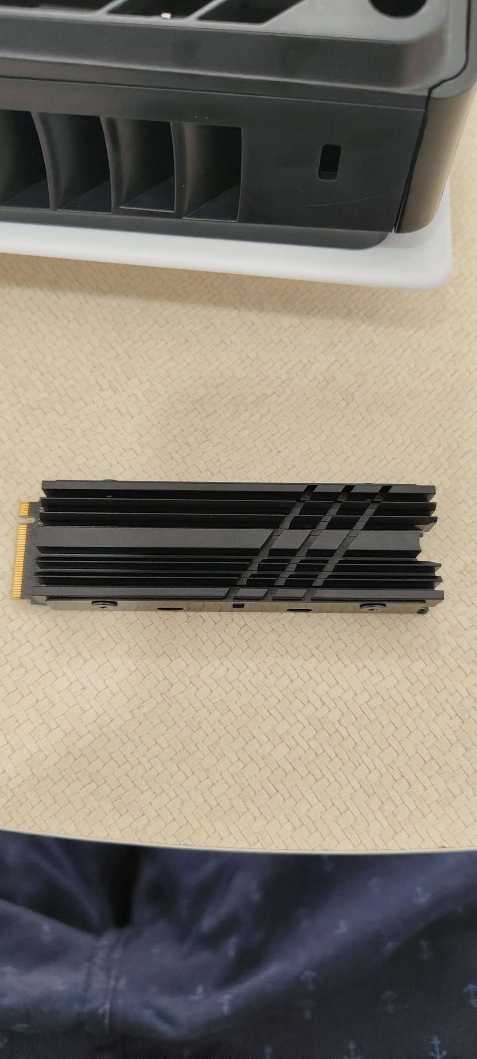 Vansuny 512GB NVMe M.2 Internal Solid State Drive PCIe 3.0 TLC M.2 SSD 3D NAND 2280 Speed up to 3400/2900MB/s Internal Solid State Hard Drive PCIe SSD Customer Review Vansuny 512GB NVMe M.2 Internal Solid State Drive PCIe 3.0 TLC M.2 SSD 3D NAND 2280 Speed up to 3400/2900MB/s Internal Solid State Hard Drive PCIe SSD - Customer Photo 1