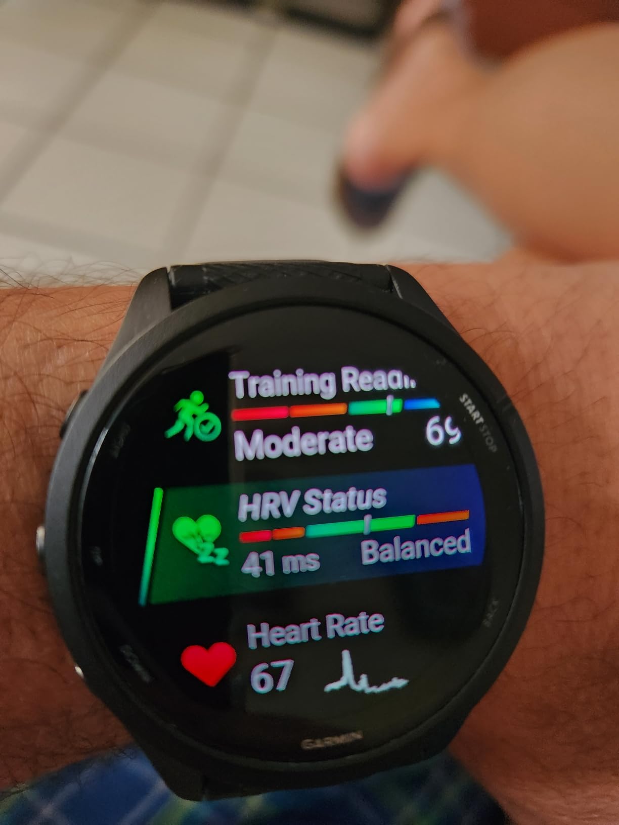 Garmin Forerunner 265 Running Smartwatch, Colorful AMOLED Display, Training Metrics and Recovery Insights, Black and Powder Gray Customer Review Garmin Forerunner 265 Running Smartwatch, Colorful AMOLED Display, Training Metrics and Recovery Insights, Black and Powder Gray - Customer Photo 5