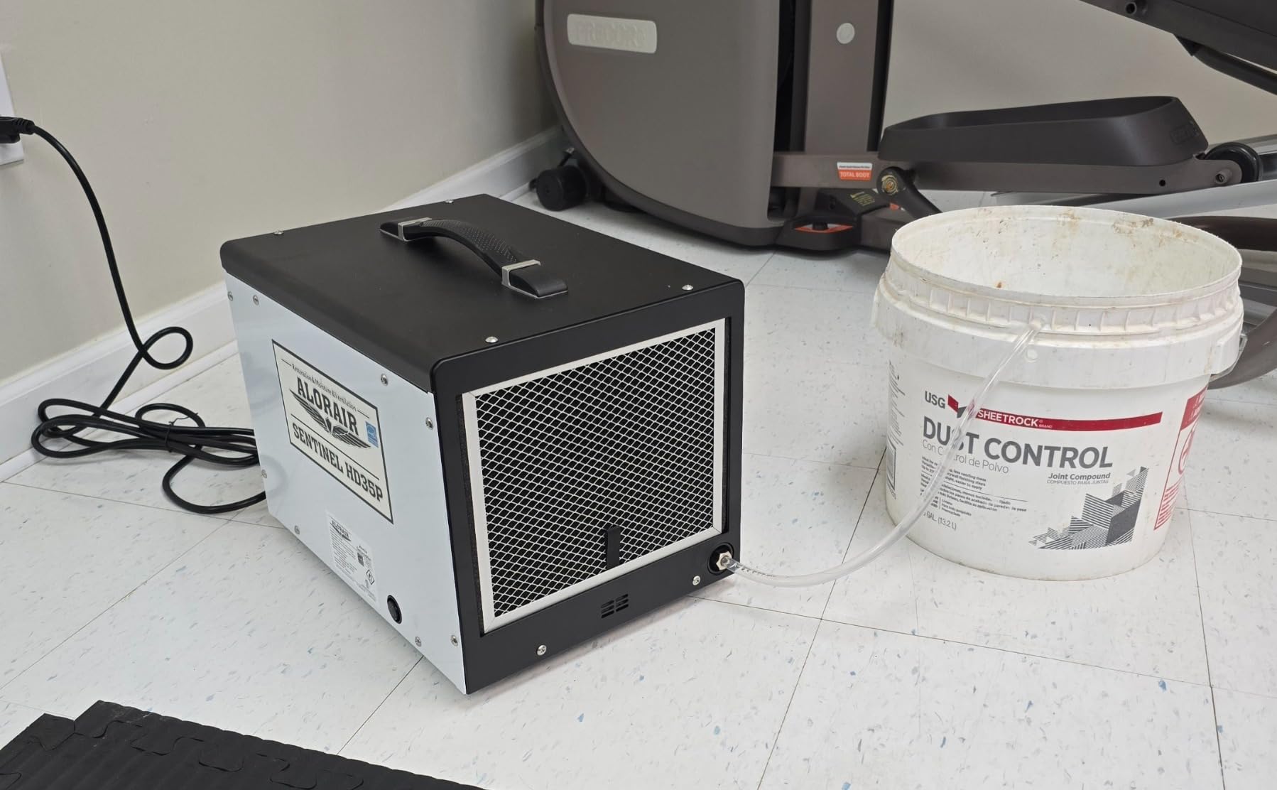 ALORAIR Crawl Space/Basement Dehumidifier 70 Pint with Pump, Automatic Defrost, Up to 1000 Sq Ft Commercial Dehumidifier, Memory Start, cETL Listed Customer Review ALORAIR Crawl Space/Basement Dehumidifier 70 Pint with Pump, Automatic Defrost, Up to 1000 Sq Ft Commercial Dehumidifier, Memory Start, cETL Listed - Customer Photo 1