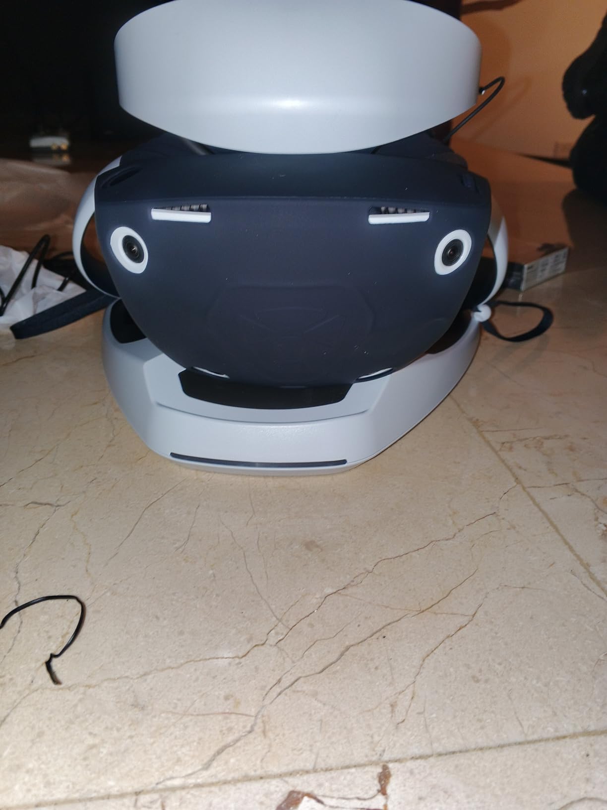 Collective Minds PSVR2 Showcase Premium Charging Station and Display Stand – Fast Charge with Magnetic Adapters, Safe Storage for PS VR2 Headset and Sense Controllers, Includes Type-C AC Adapter Customer Review Collective Minds PSVR2 Showcase Premium Charging Station and Display Stand – Fast Charge with Magnetic Adapters, Safe Storage for PS VR2 Headset and Sense Controllers, Includes Type-C AC Adapter - Customer Photo 2
