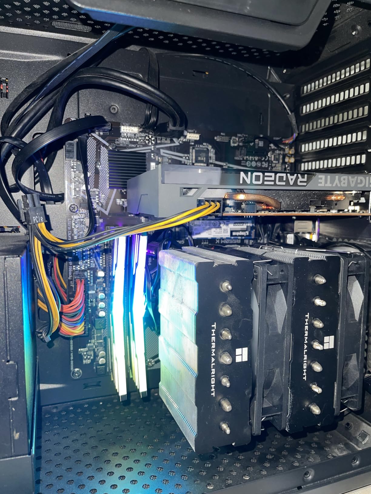 GIGABYTE B550M K Motherboard, Supports AMD AM4 Ryzen 5000 Processors, Micro-ATX, DDR4, Dual M.2, SATA 6Gb/s, Realtek GbE LAN, PCIe 4.0 Customer Review GIGABYTE B550M K Motherboard, Supports AMD AM4 Ryzen 5000 Processors, Micro-ATX, DDR4, Dual M.2, SATA 6Gb/s, Realtek GbE LAN, PCIe 4.0 - Customer Photo 1